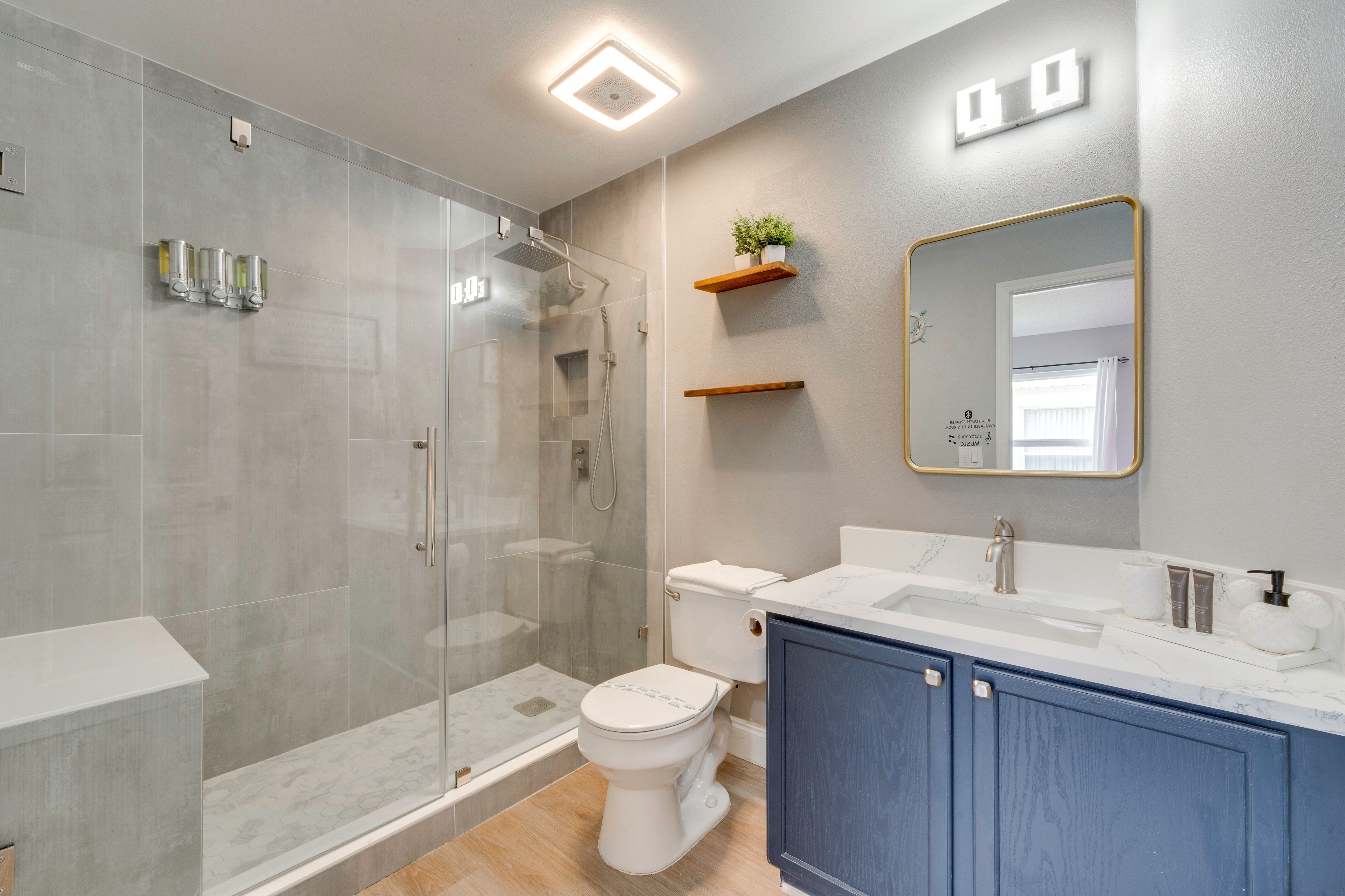 En-Suite Bathroom