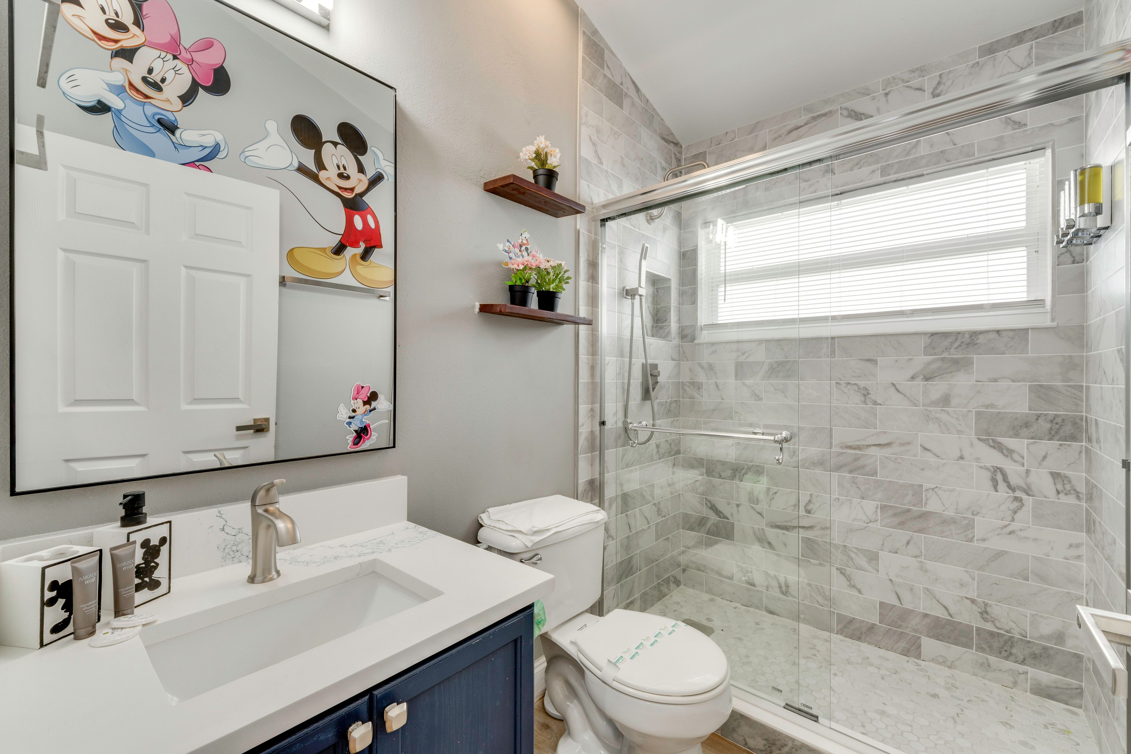 Full Bathroom