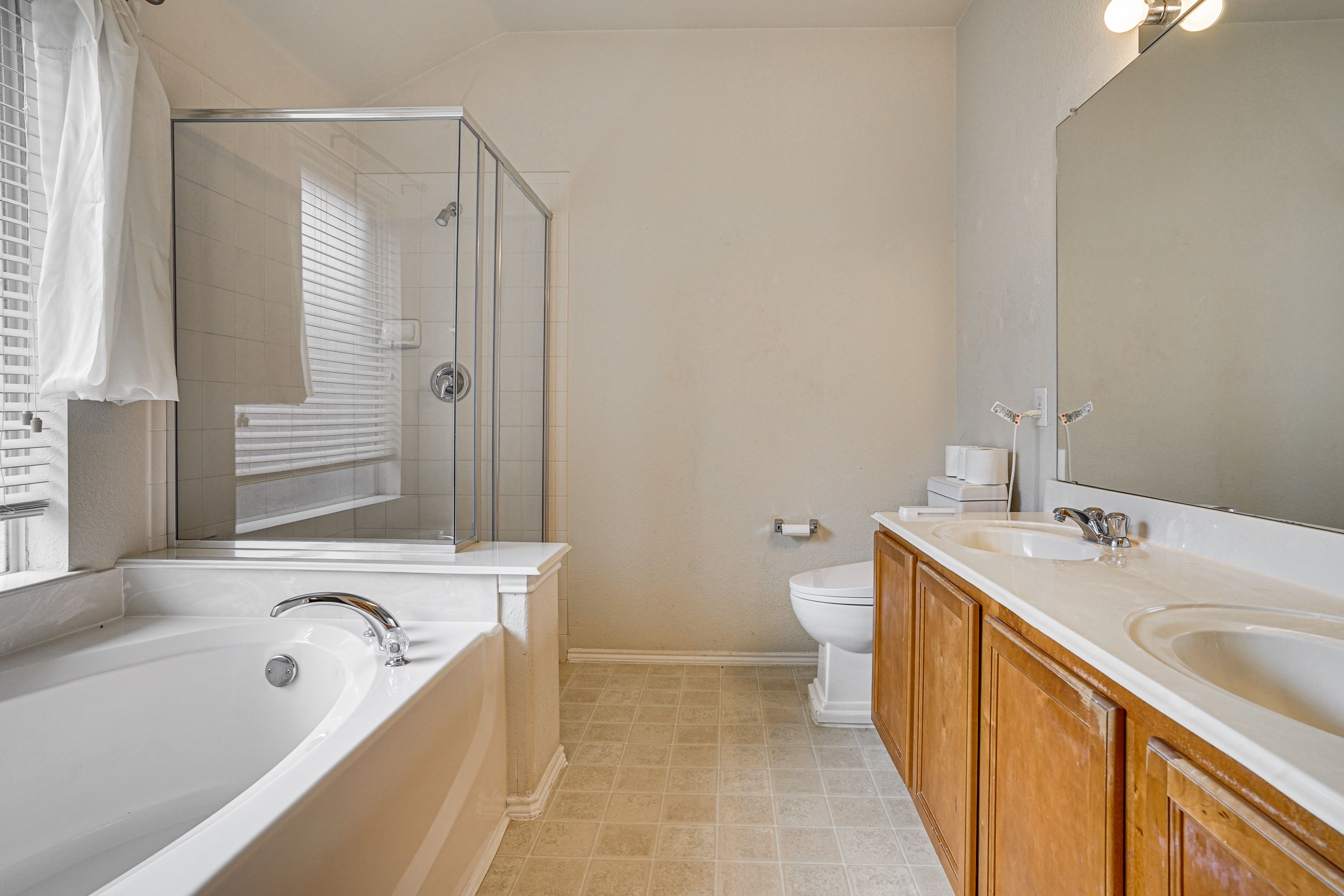 Full Bathroom