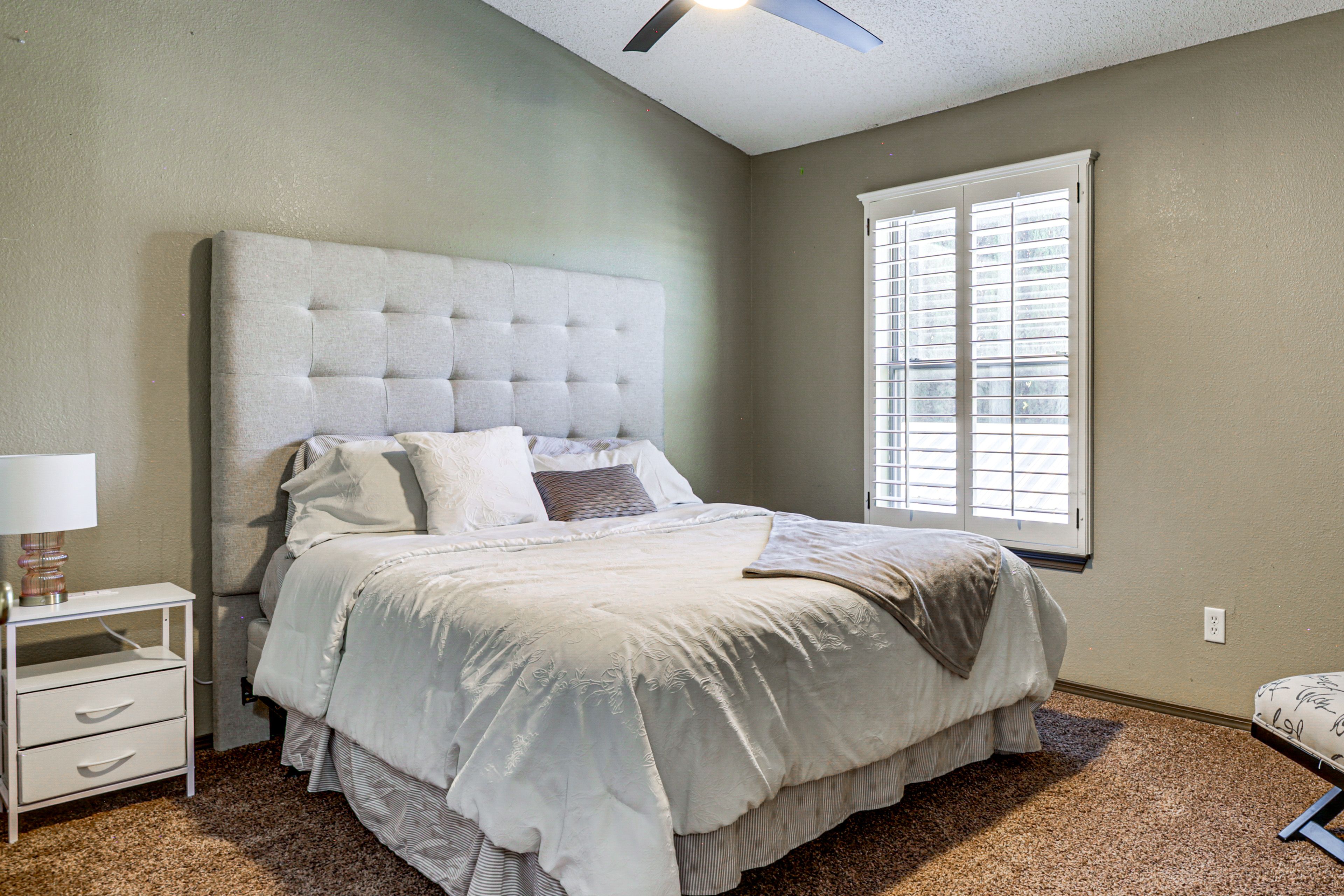 Bedroom 2 | 2nd Floor | Queen Bed