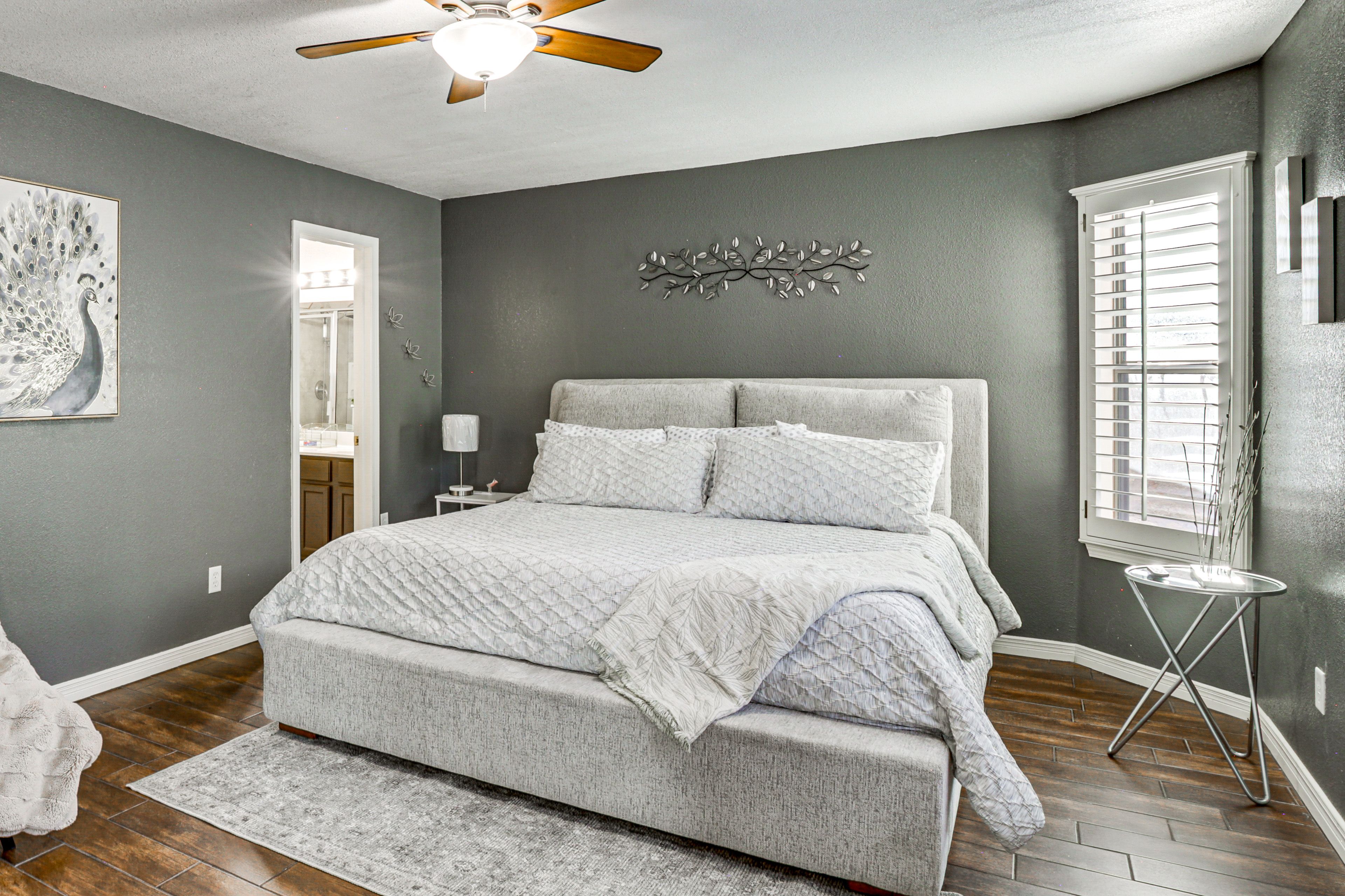 Bedroom 1 | 1st Floor | King Bed