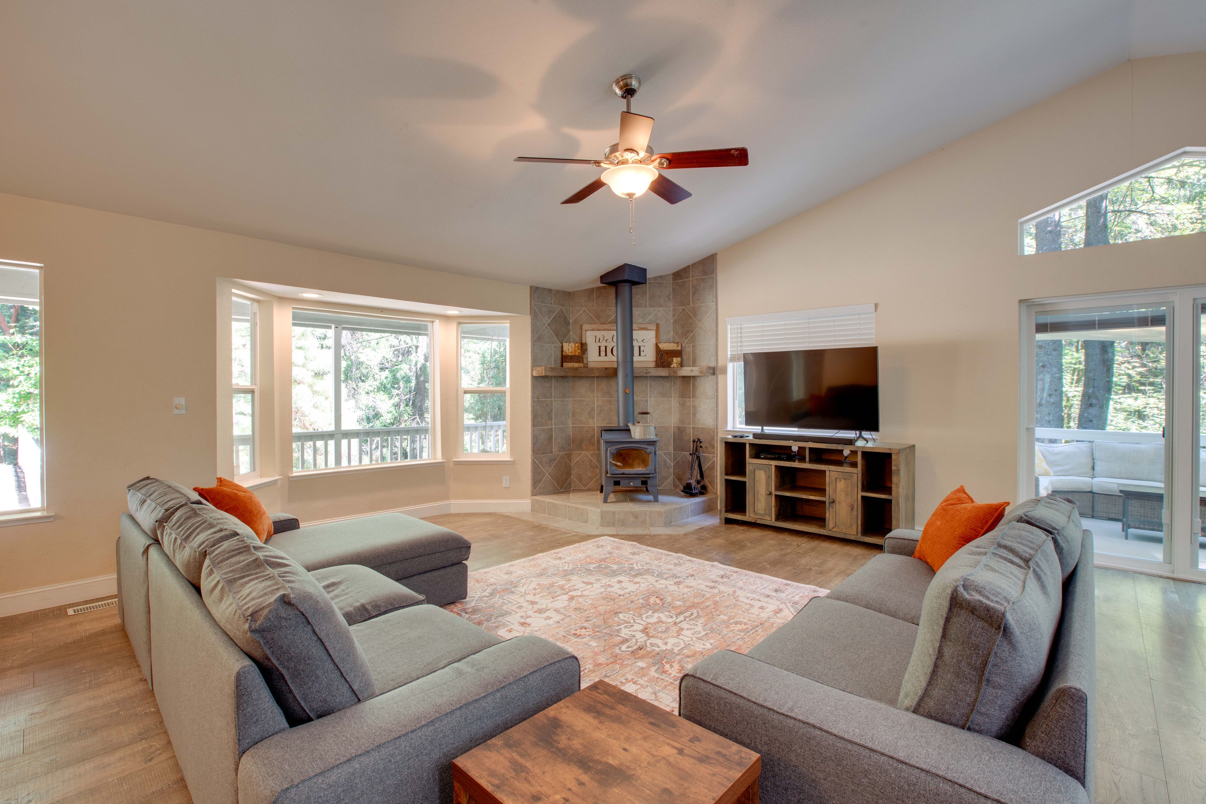 Living Room | Main Level