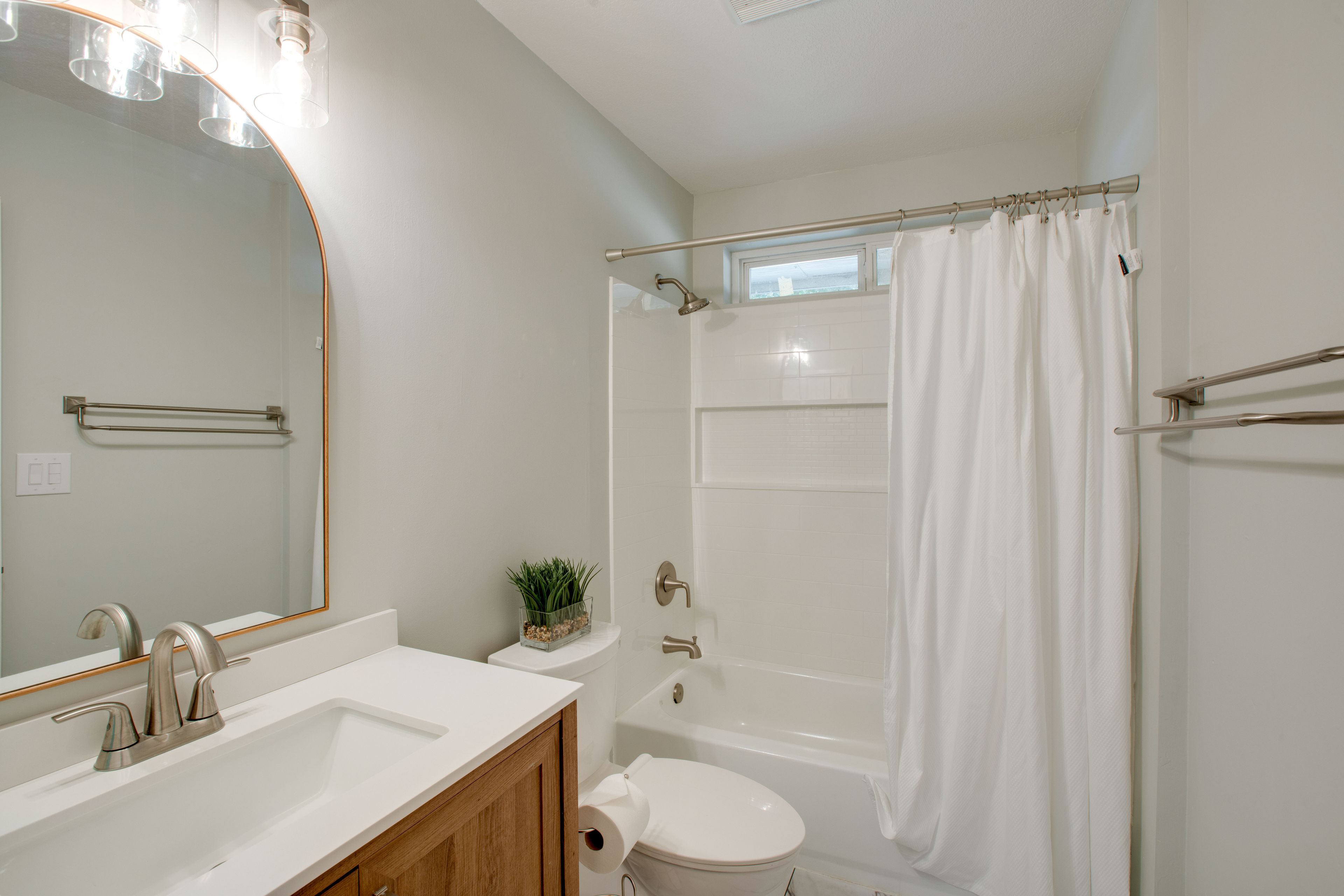 Bathroom | Upper Level