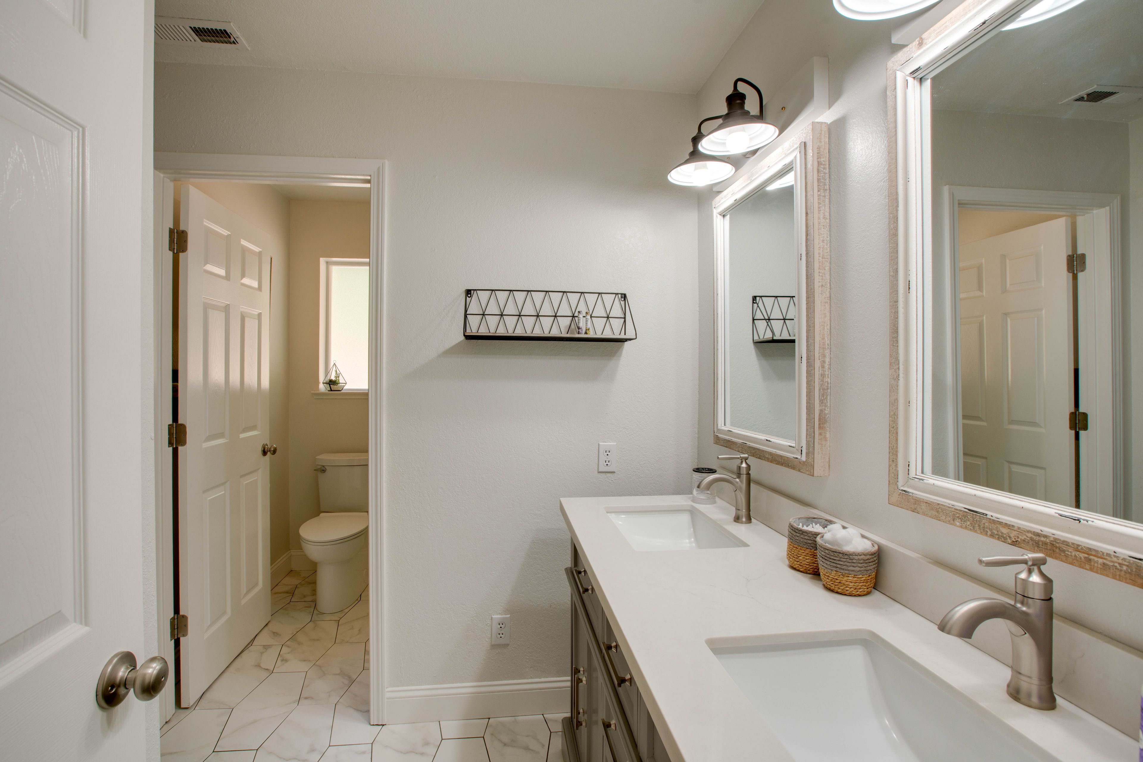 Bathroom | Upper Level