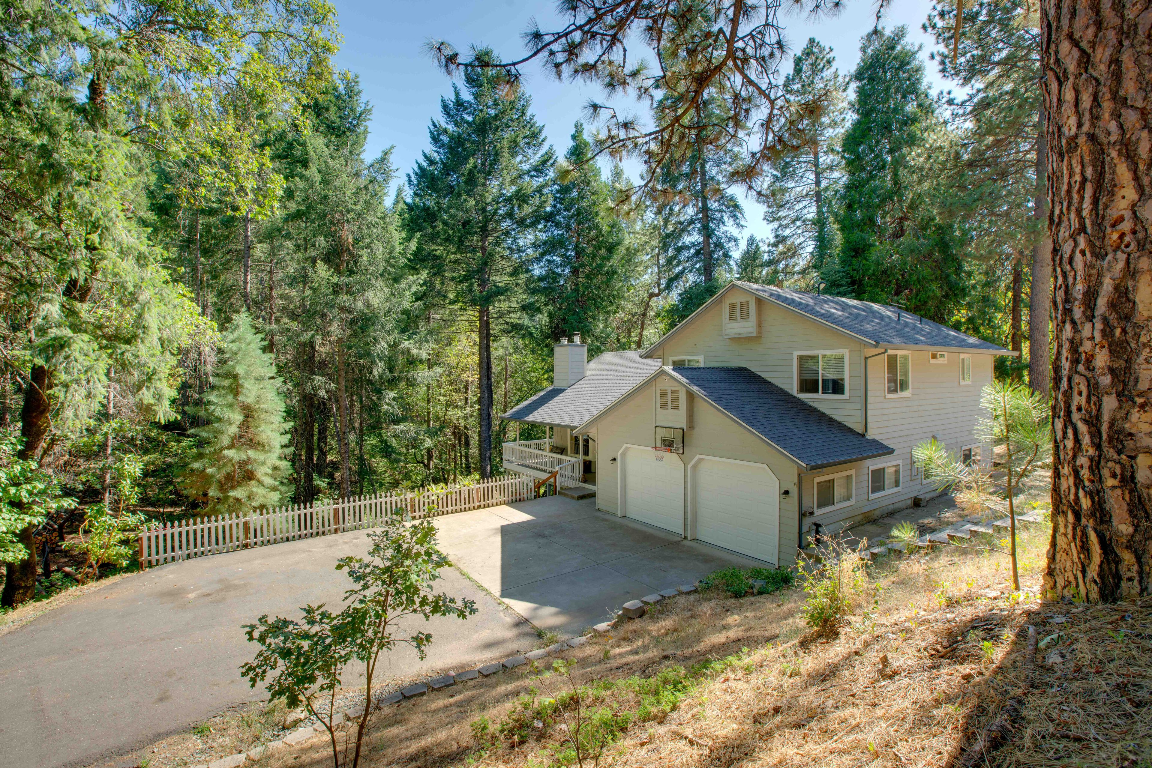 Pollock Pines Vacation Rental | 3BR | 3BA | 2,291 Sq Ft