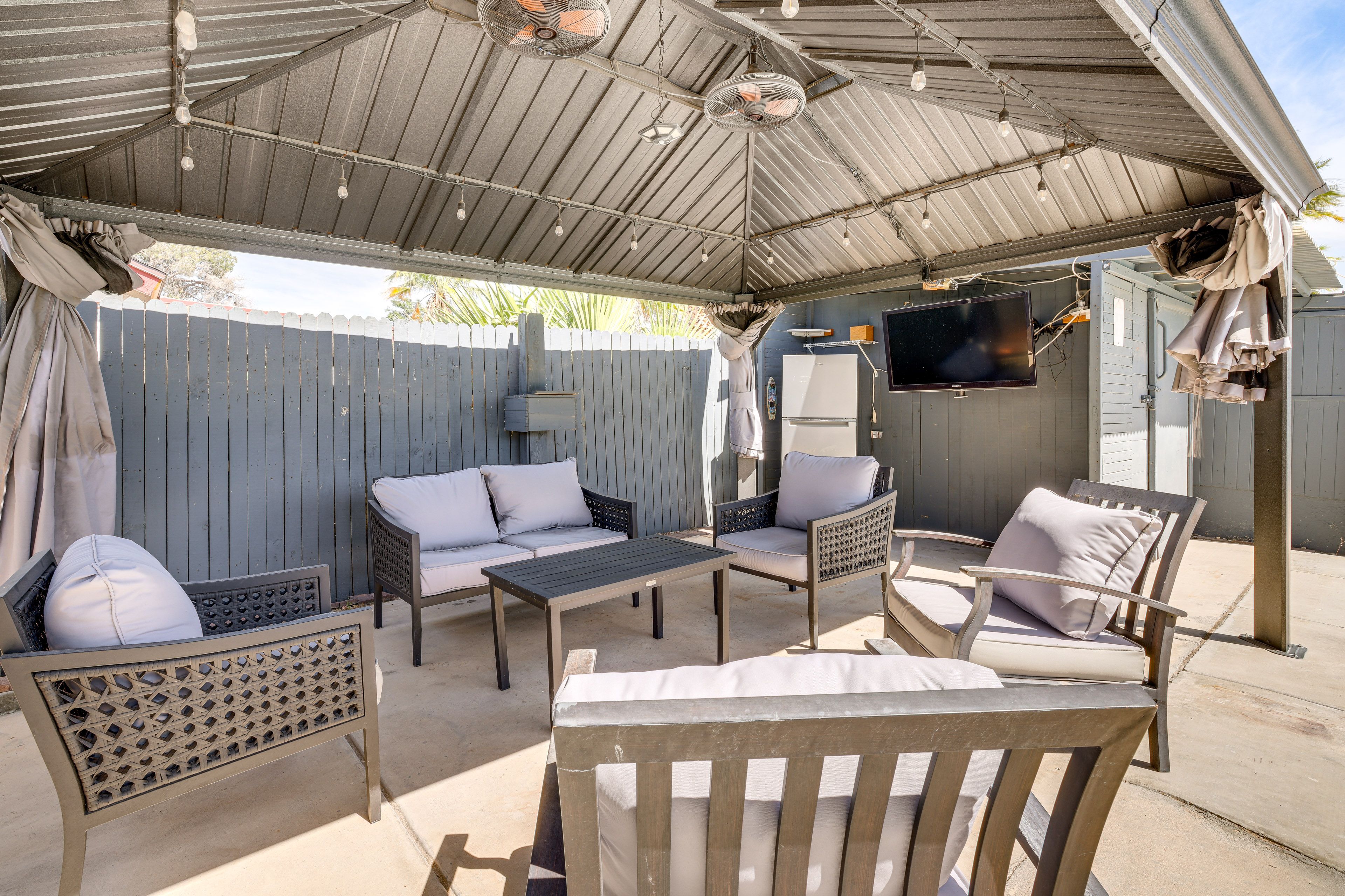Private Yard, Patio & Pool | Gas Grill