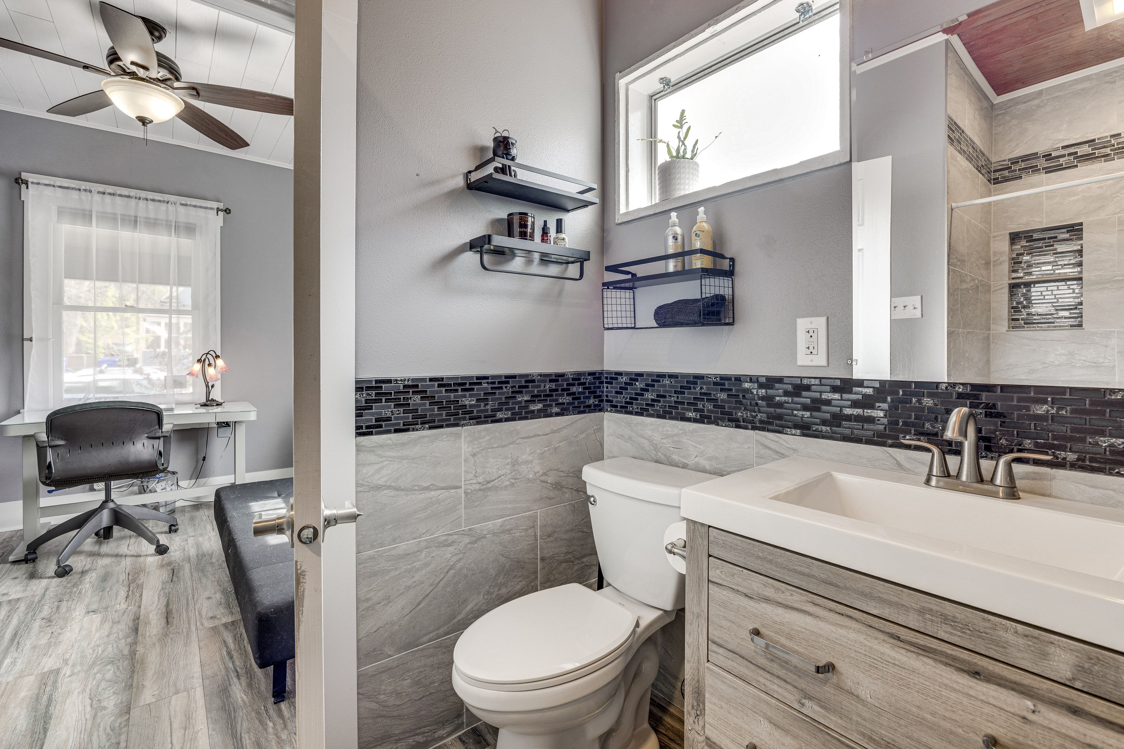 Full Bathroom