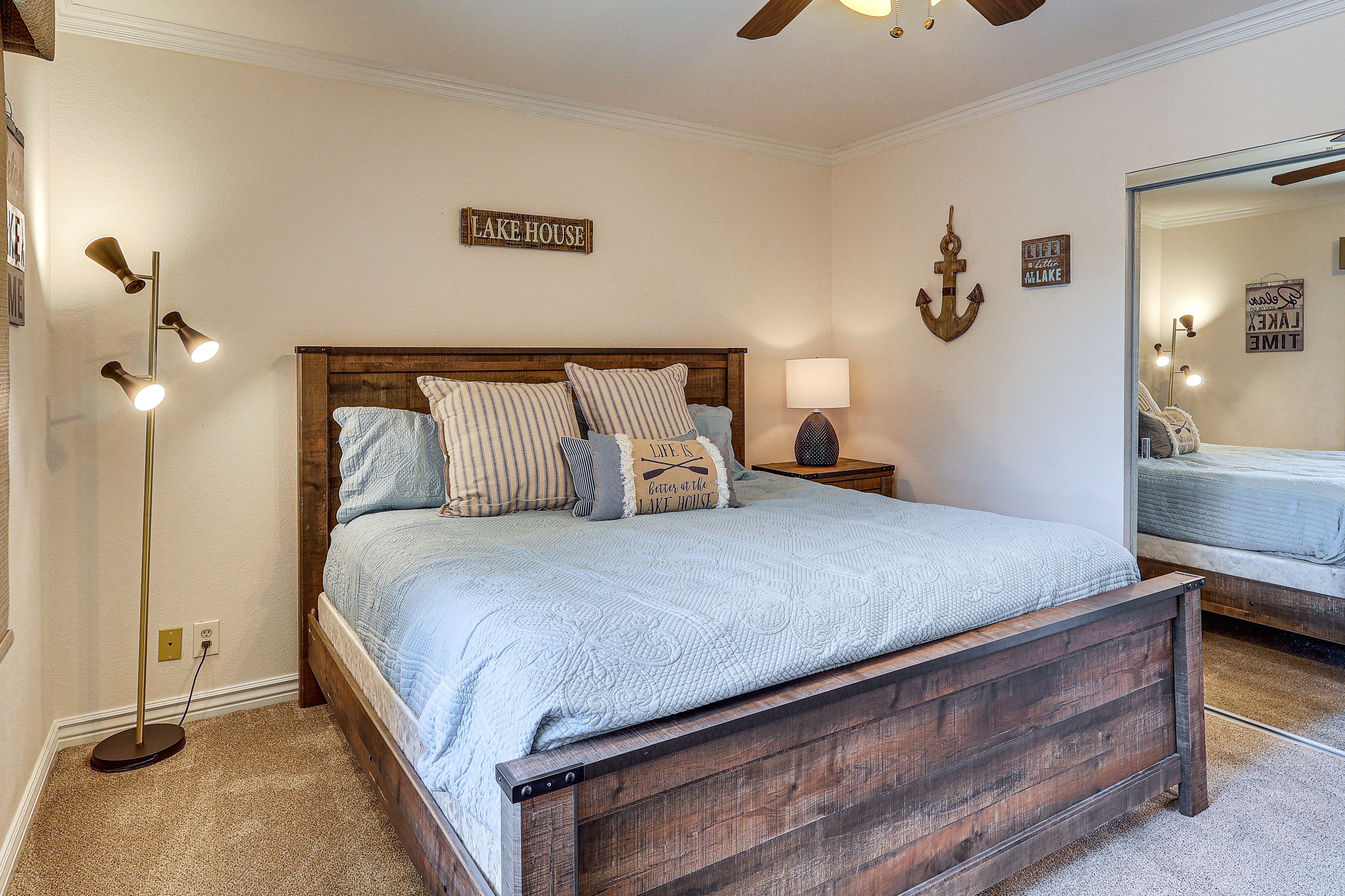 Bedroom 2 | King Bed