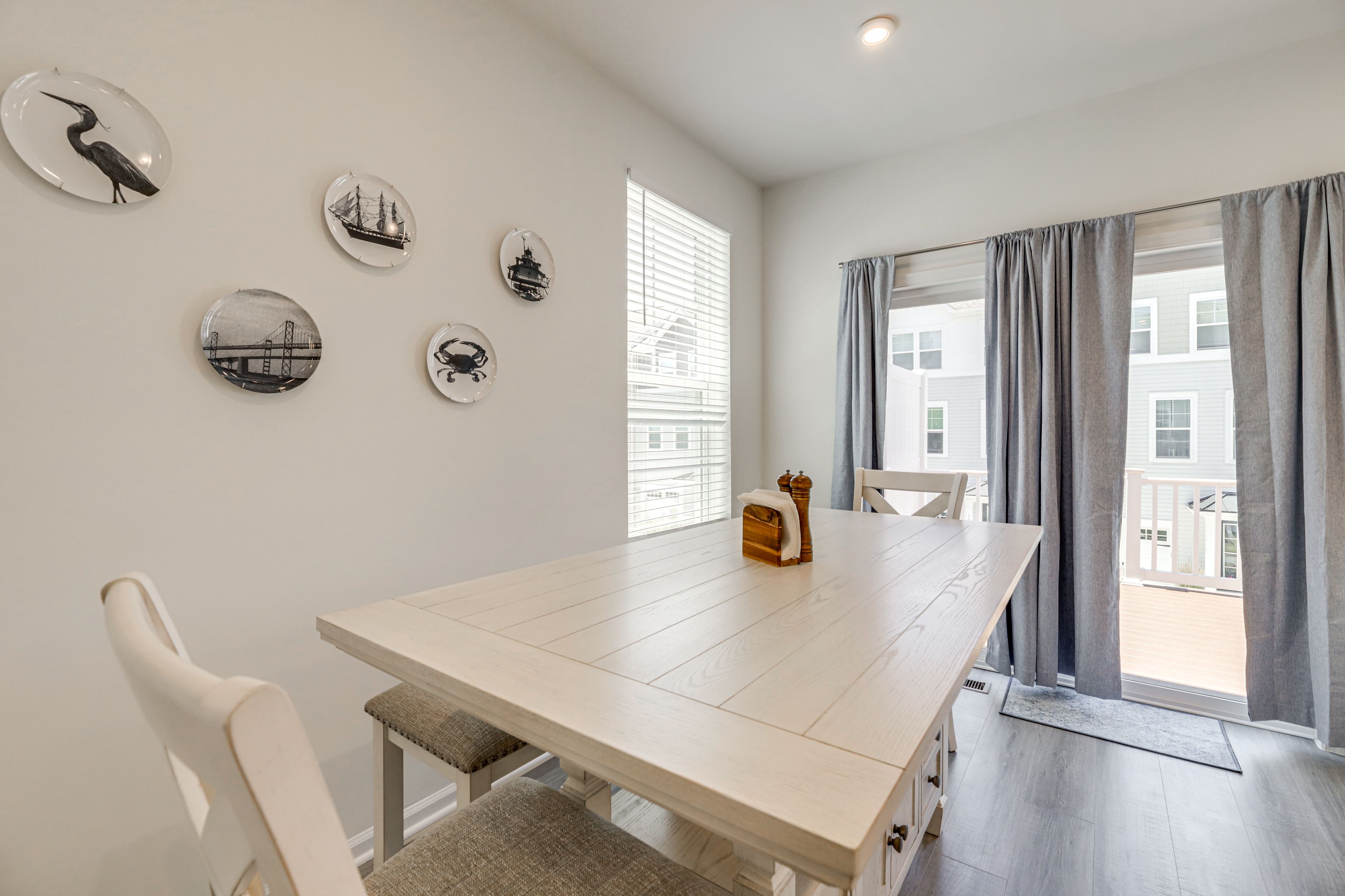 Dining Area | Dishes & Flatware Provided | 2nd Floor