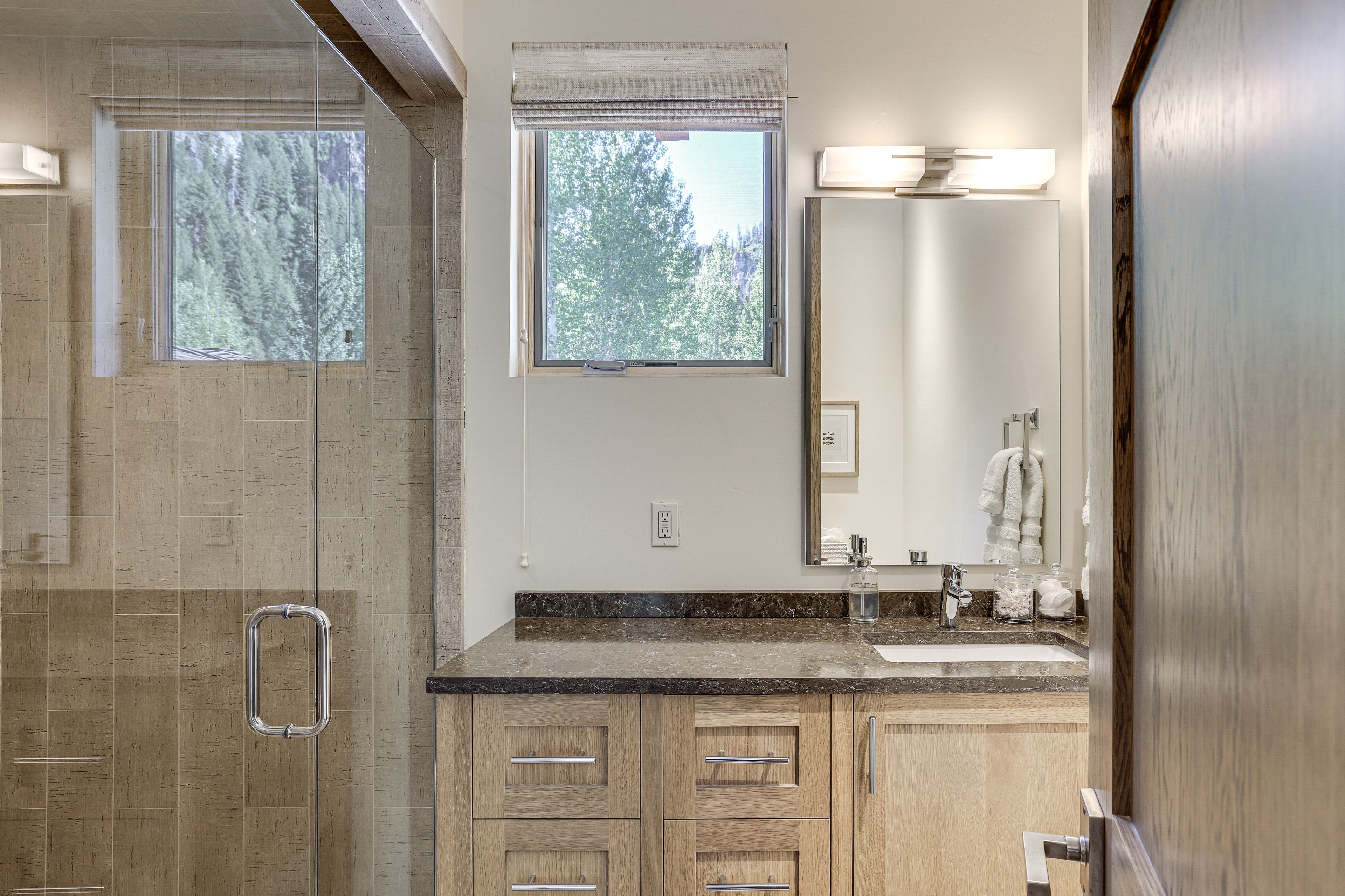 En-Suite Bathroom | 2nd Floor