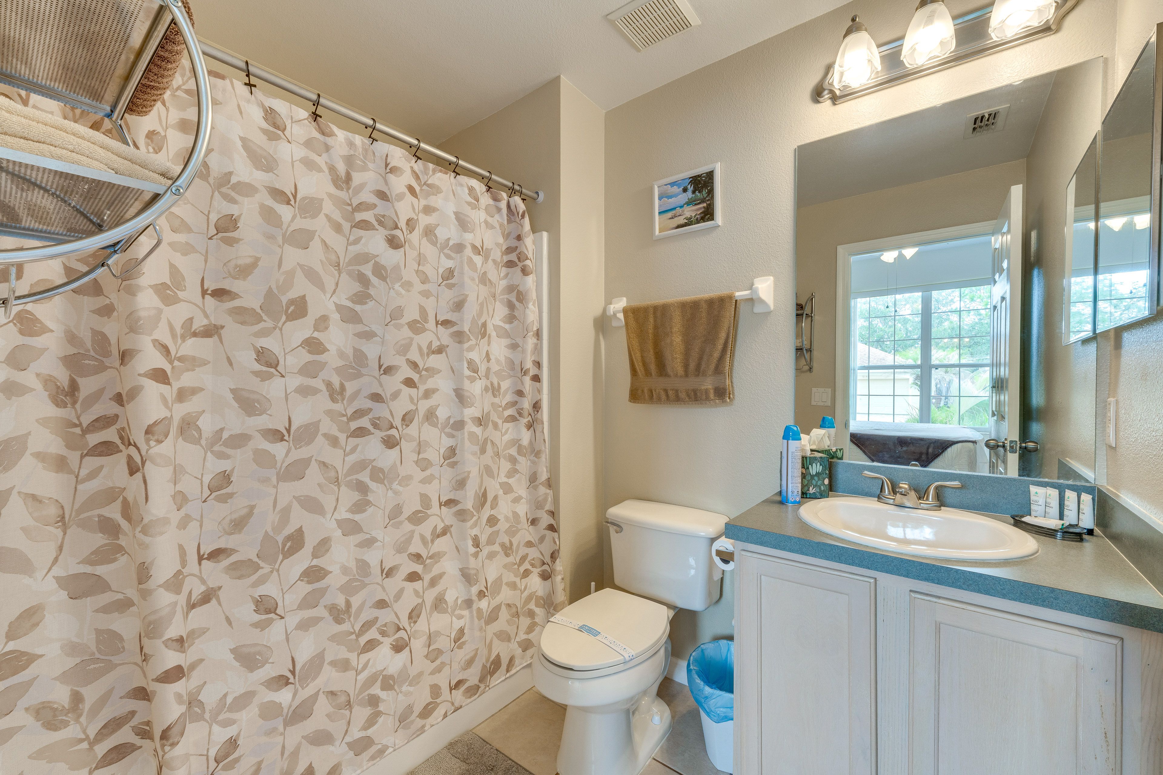 En-Suite Bathroom
