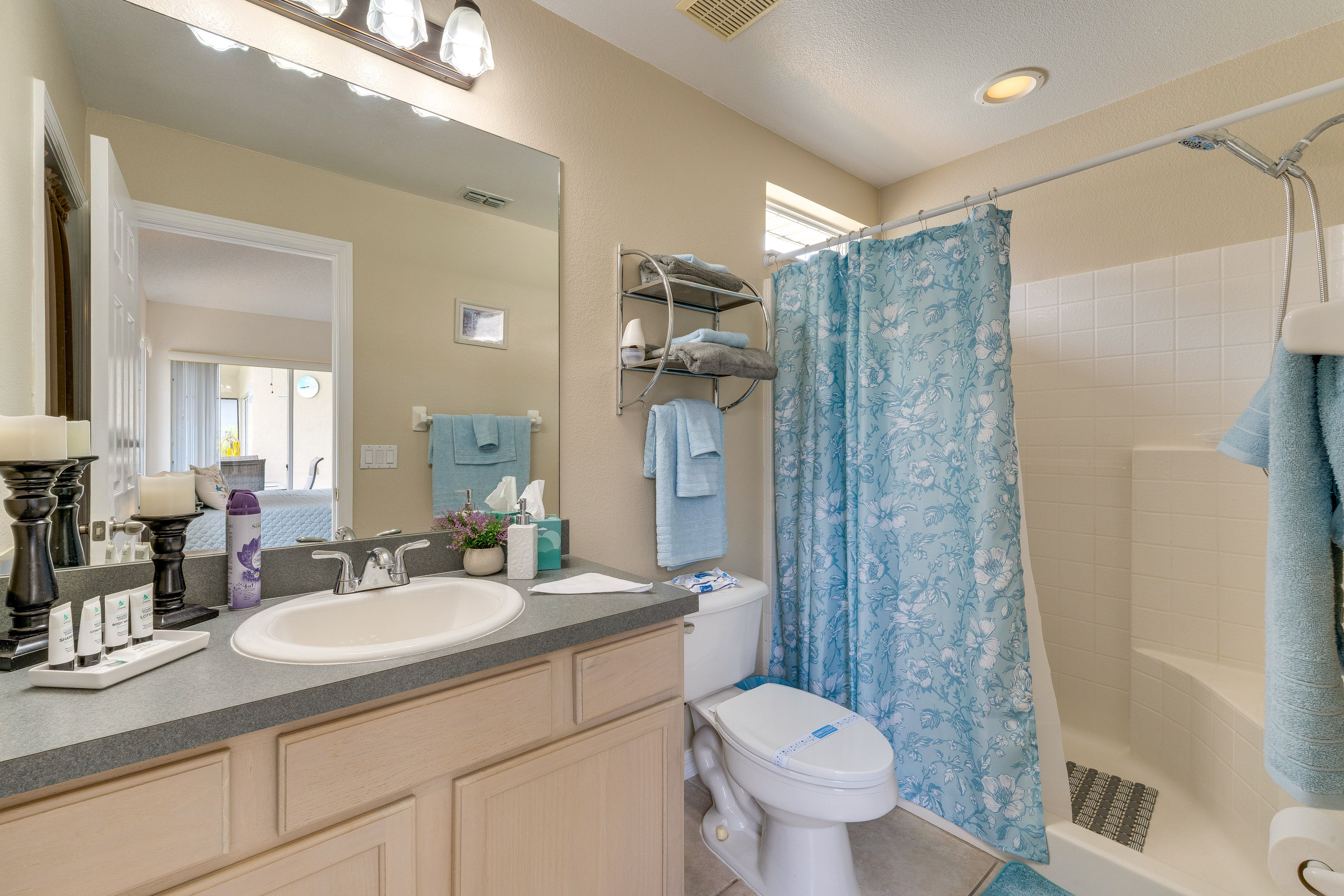 En-Suite Bathroom