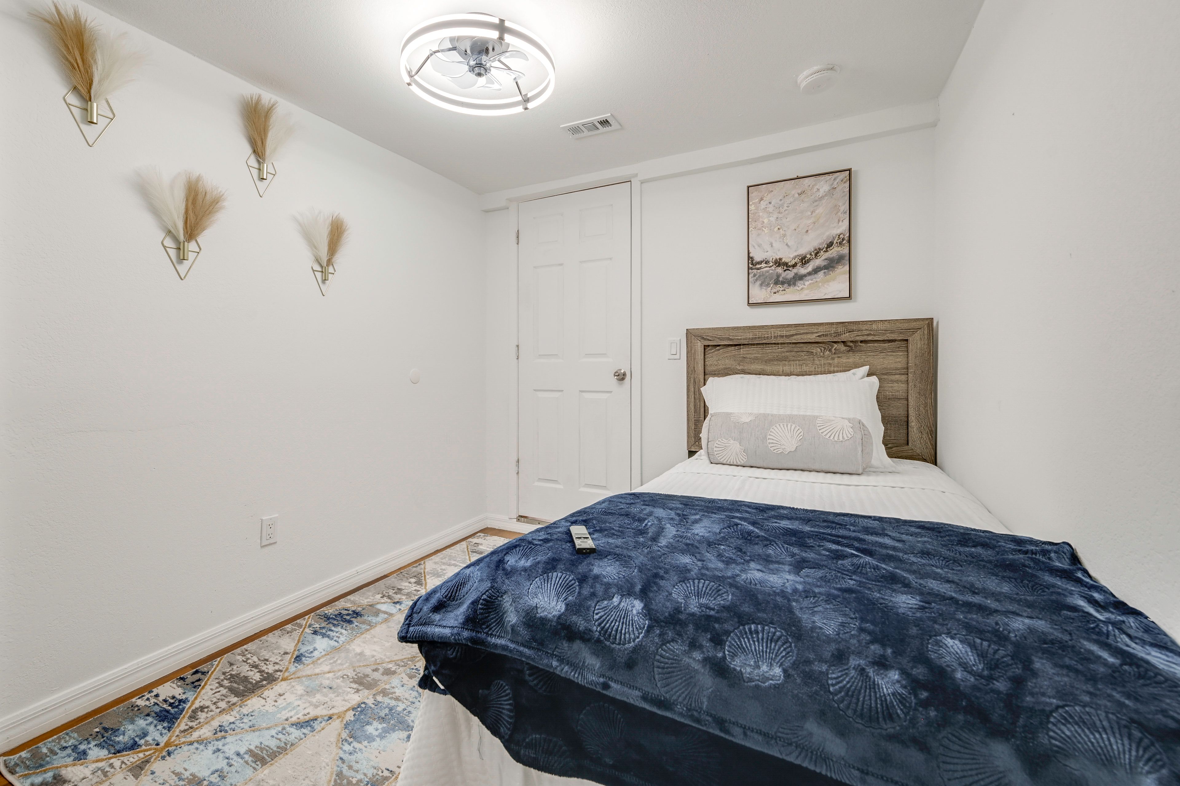 Bedroom 3 | Twin Bed