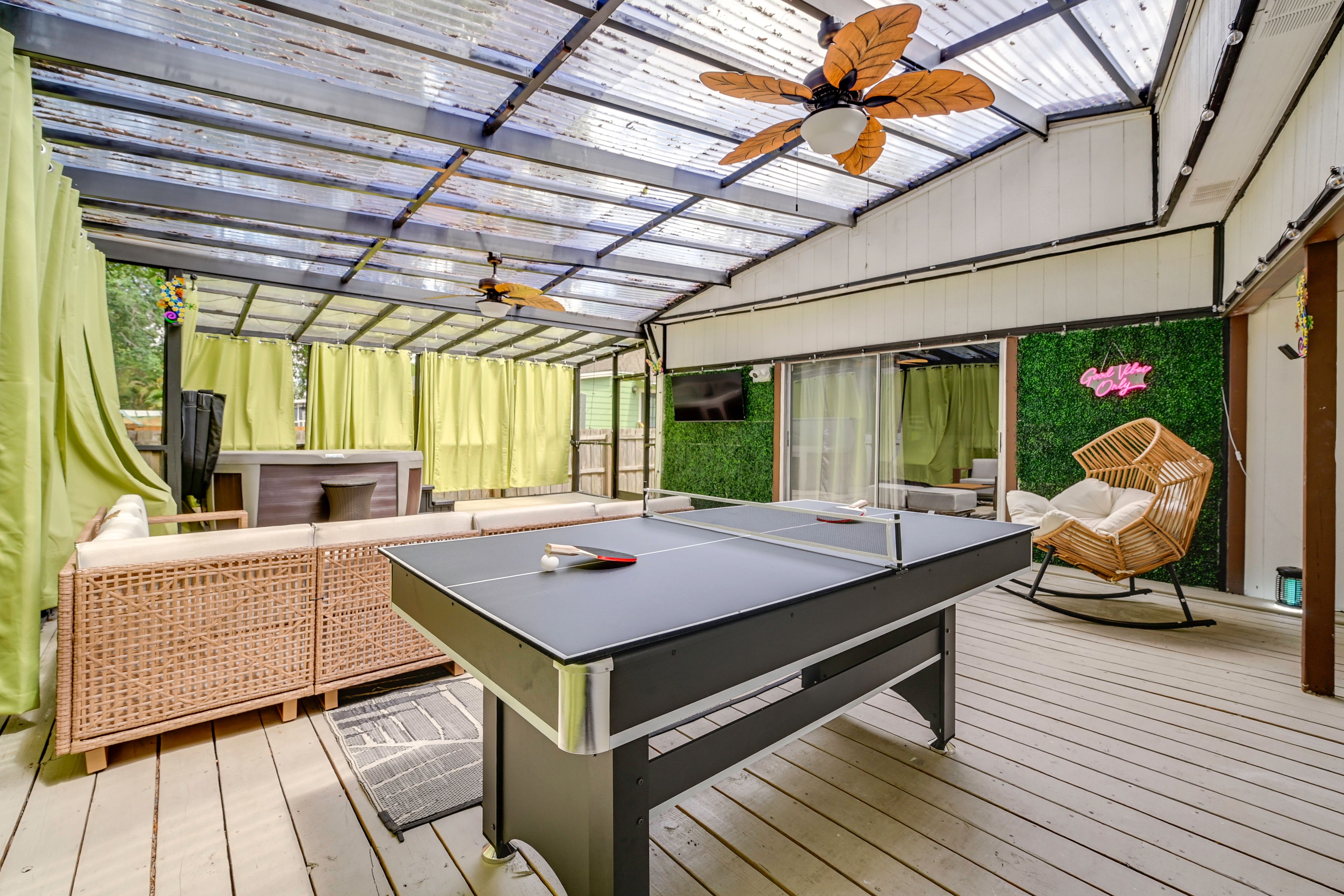Tampa Vacation Rental | 3BR | 4BA | 2,000 Sq Ft