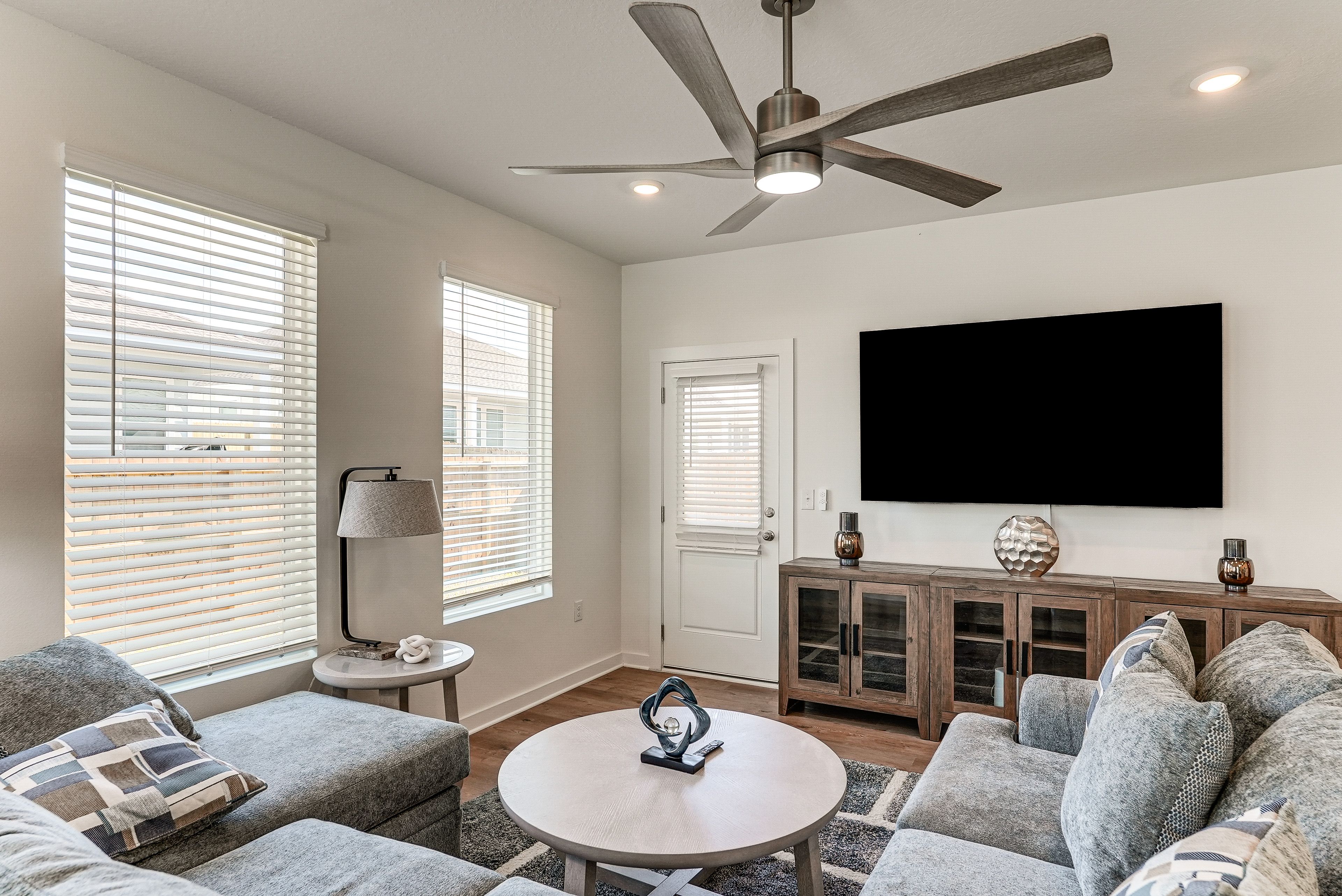 Living Room | Full Sleeper Sofa