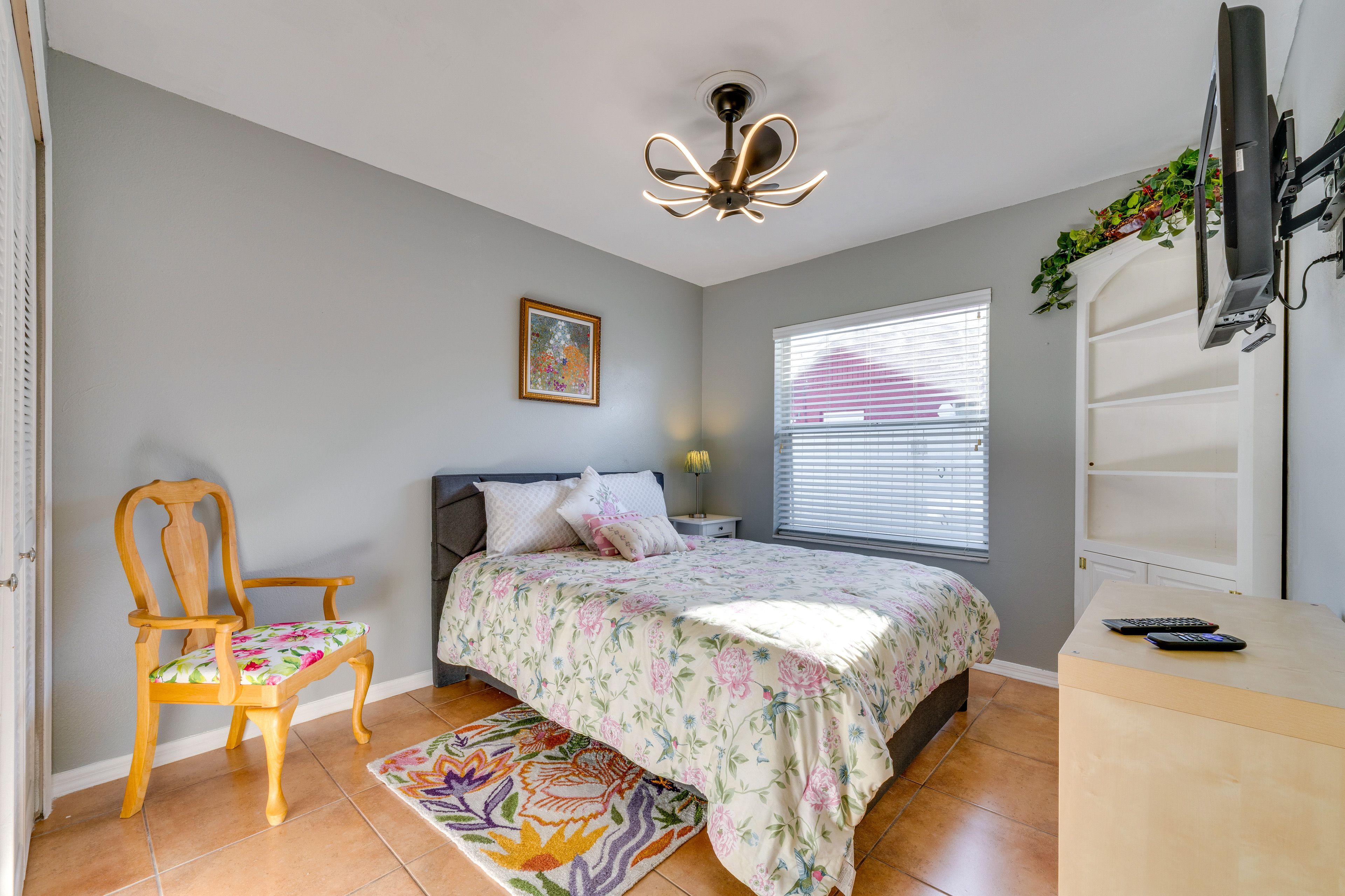 Unit 2 | Bedroom 1 | Queen Bed | Twin Trundle