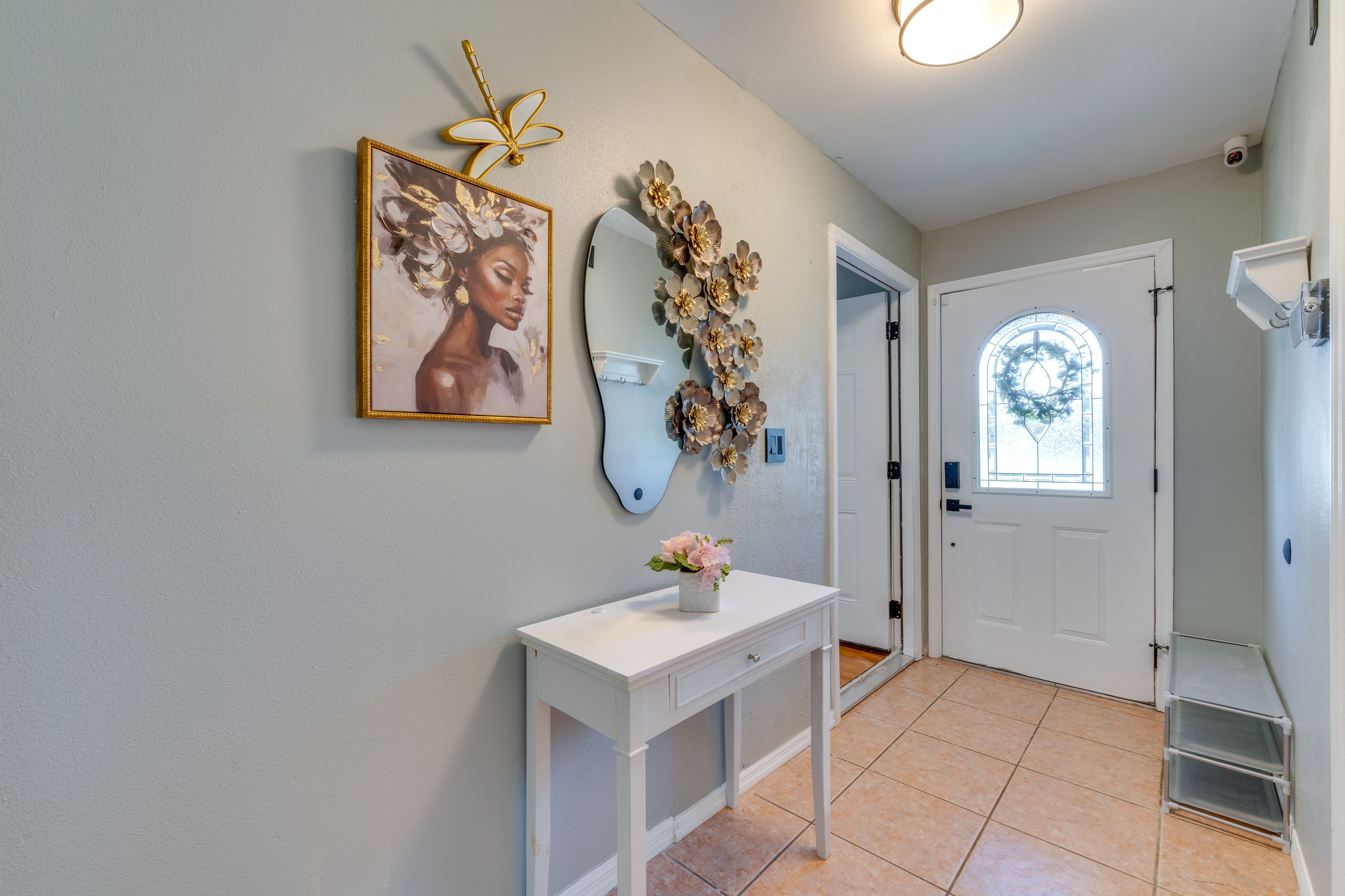 Front Entryway | Keyless Entry to Each Unit