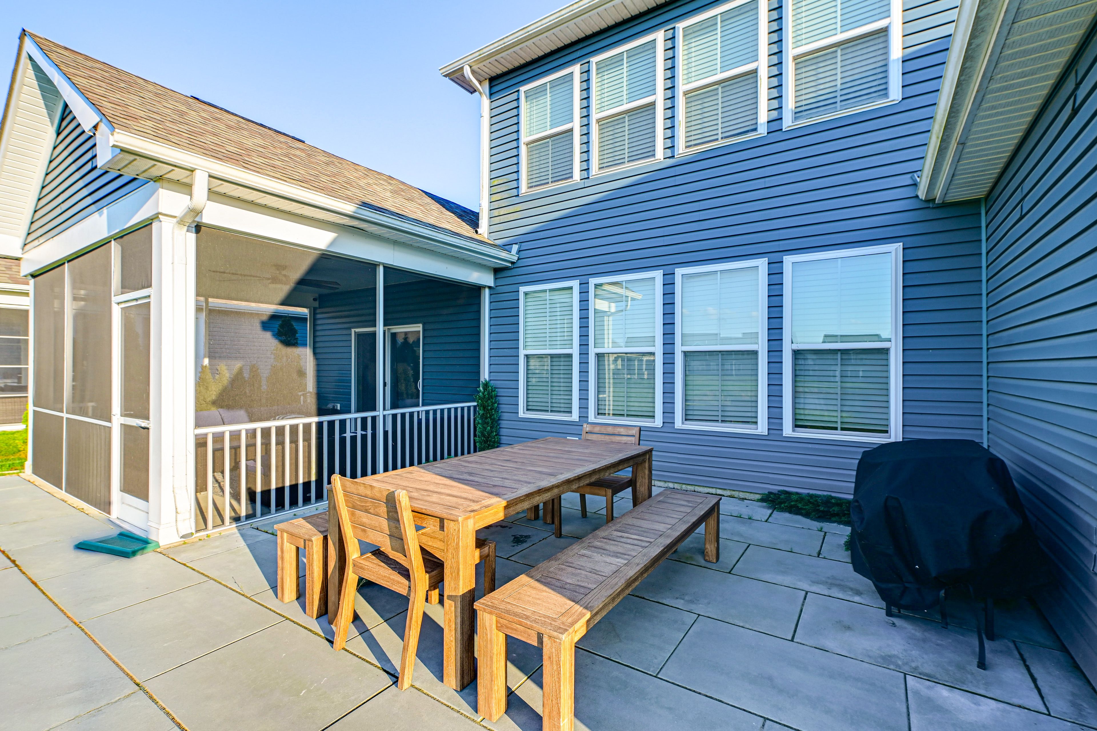 Patio | Outdoor Dining Area