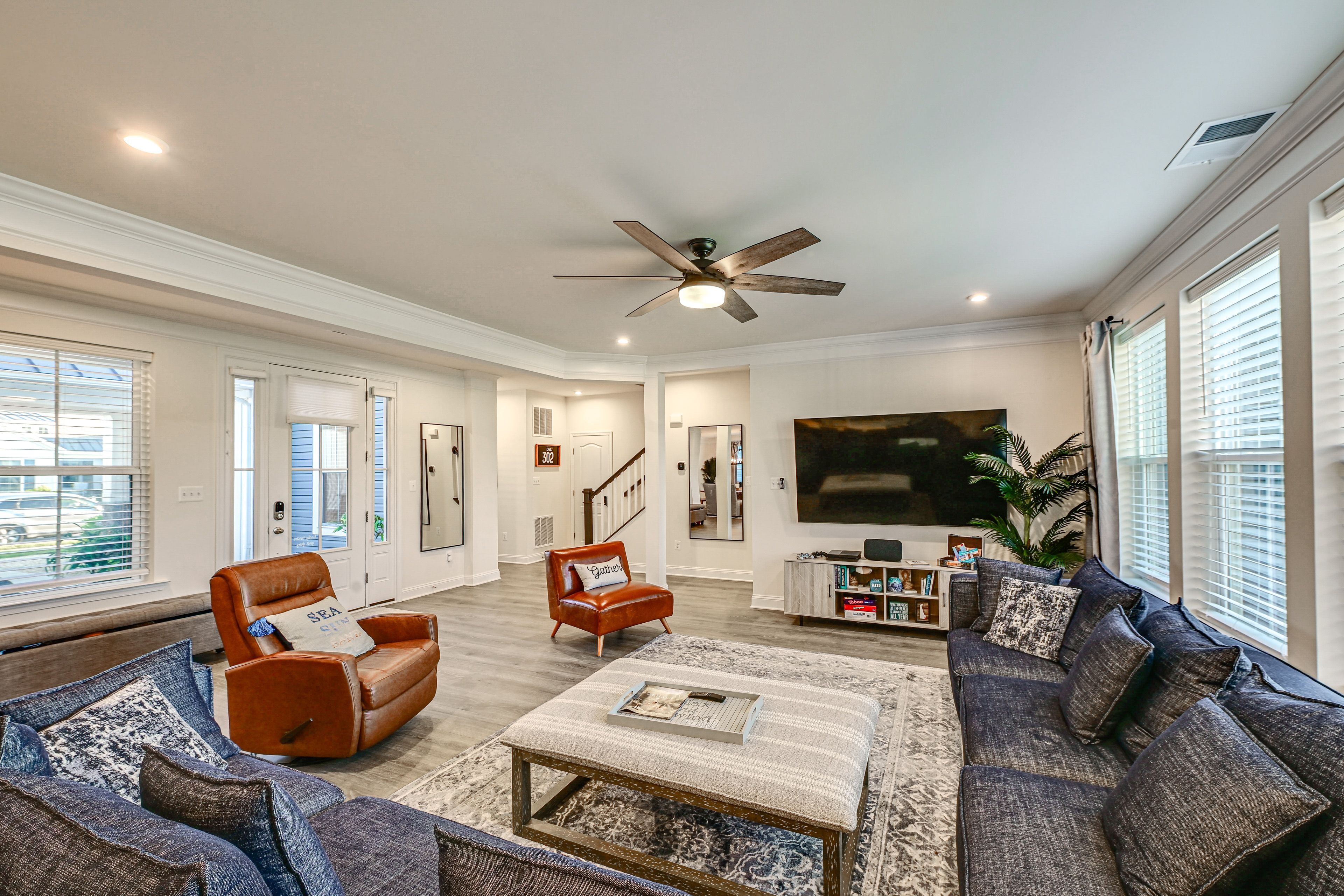 Living Room | Main Level