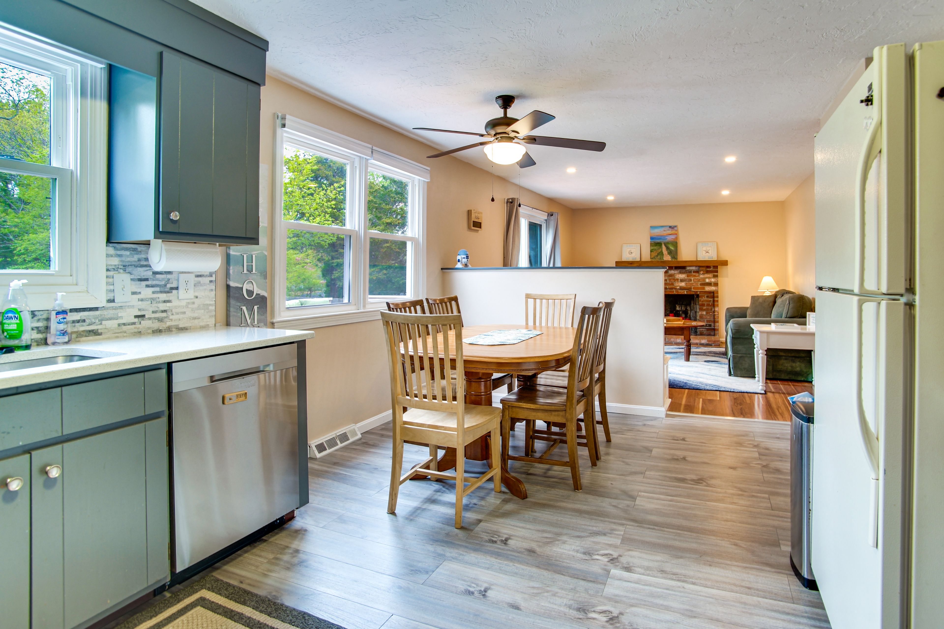Dining Area | 1st Floor