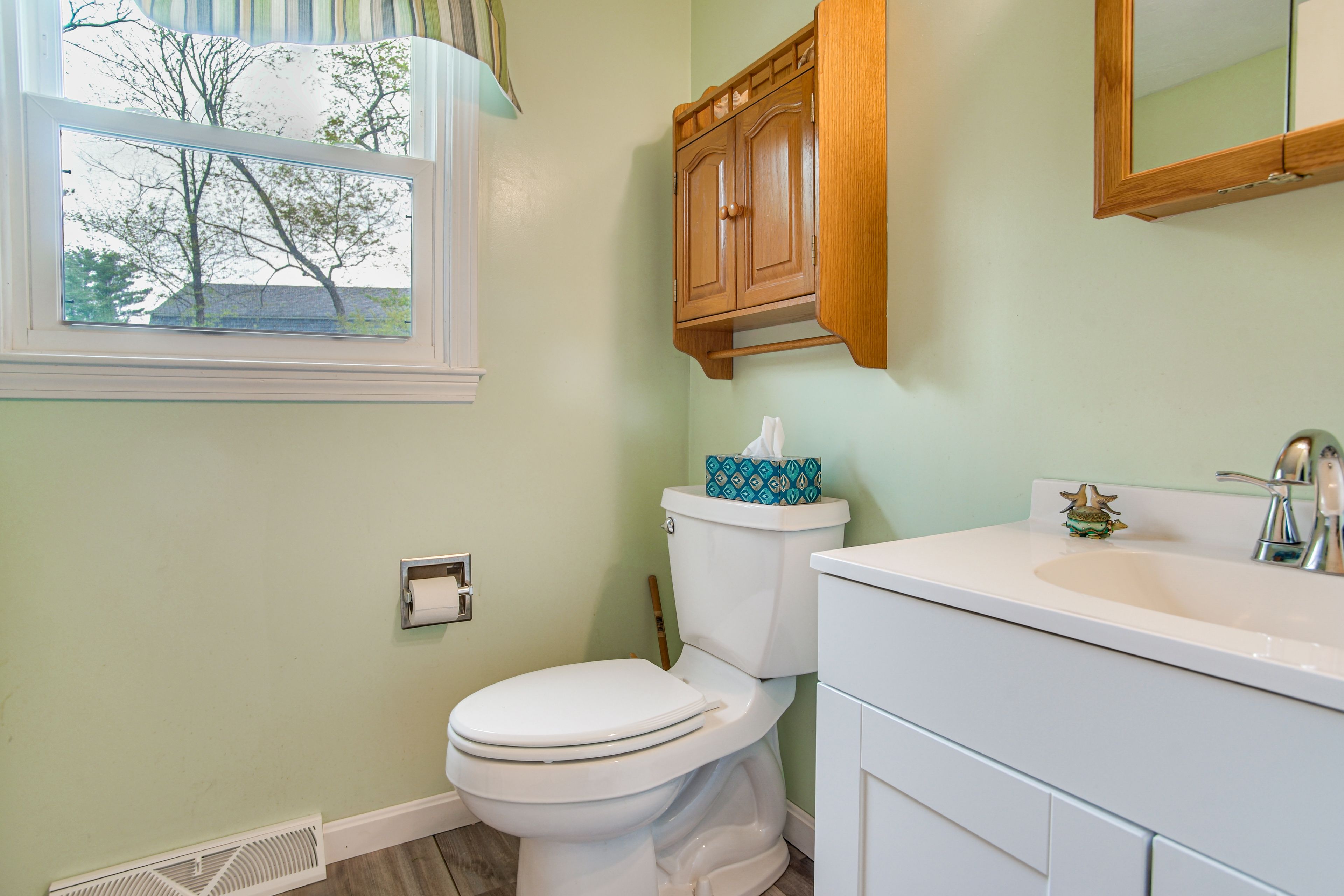 Half Bathroom | 1st Floor