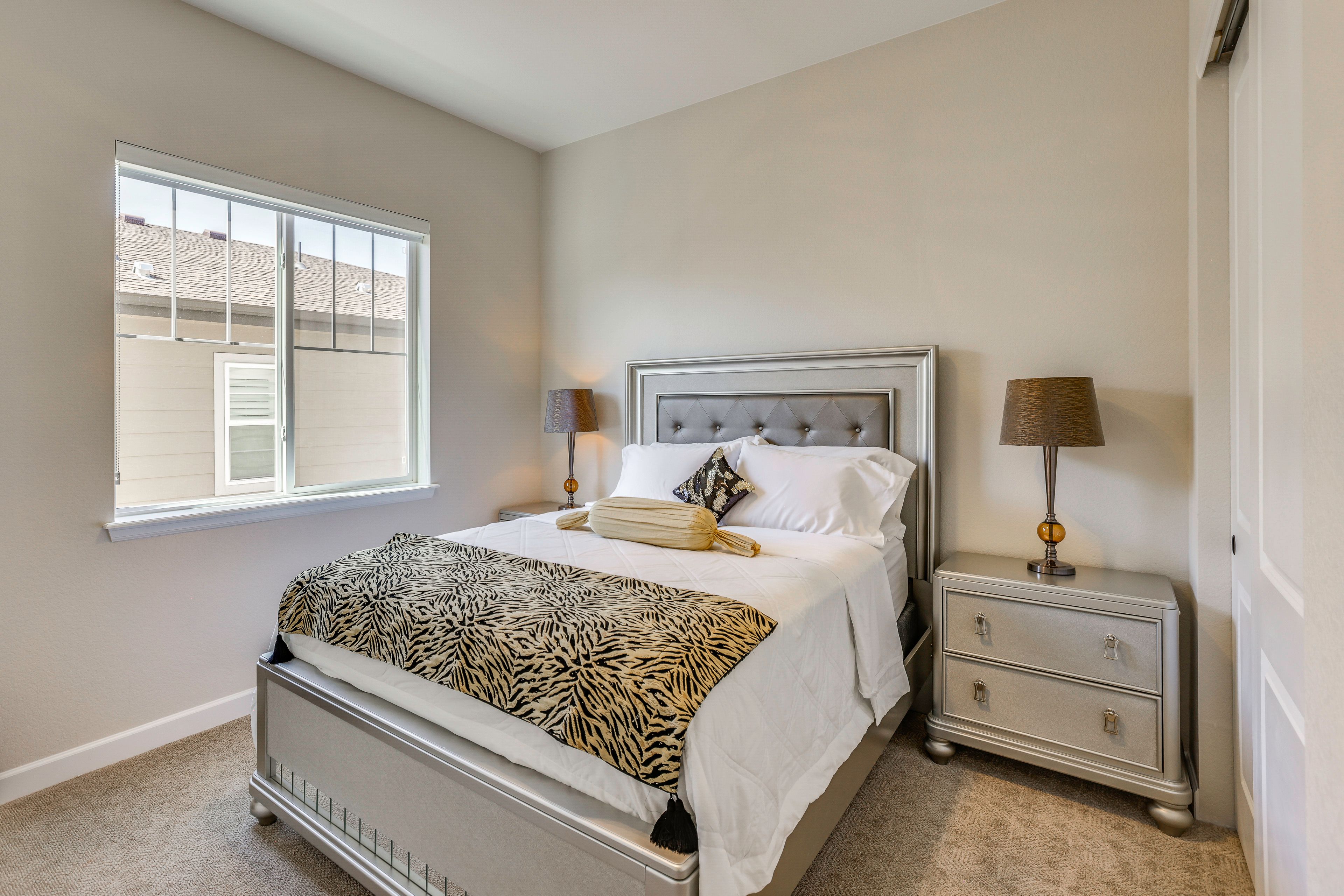 Bedroom 2 | Queen Bed | Main Level
