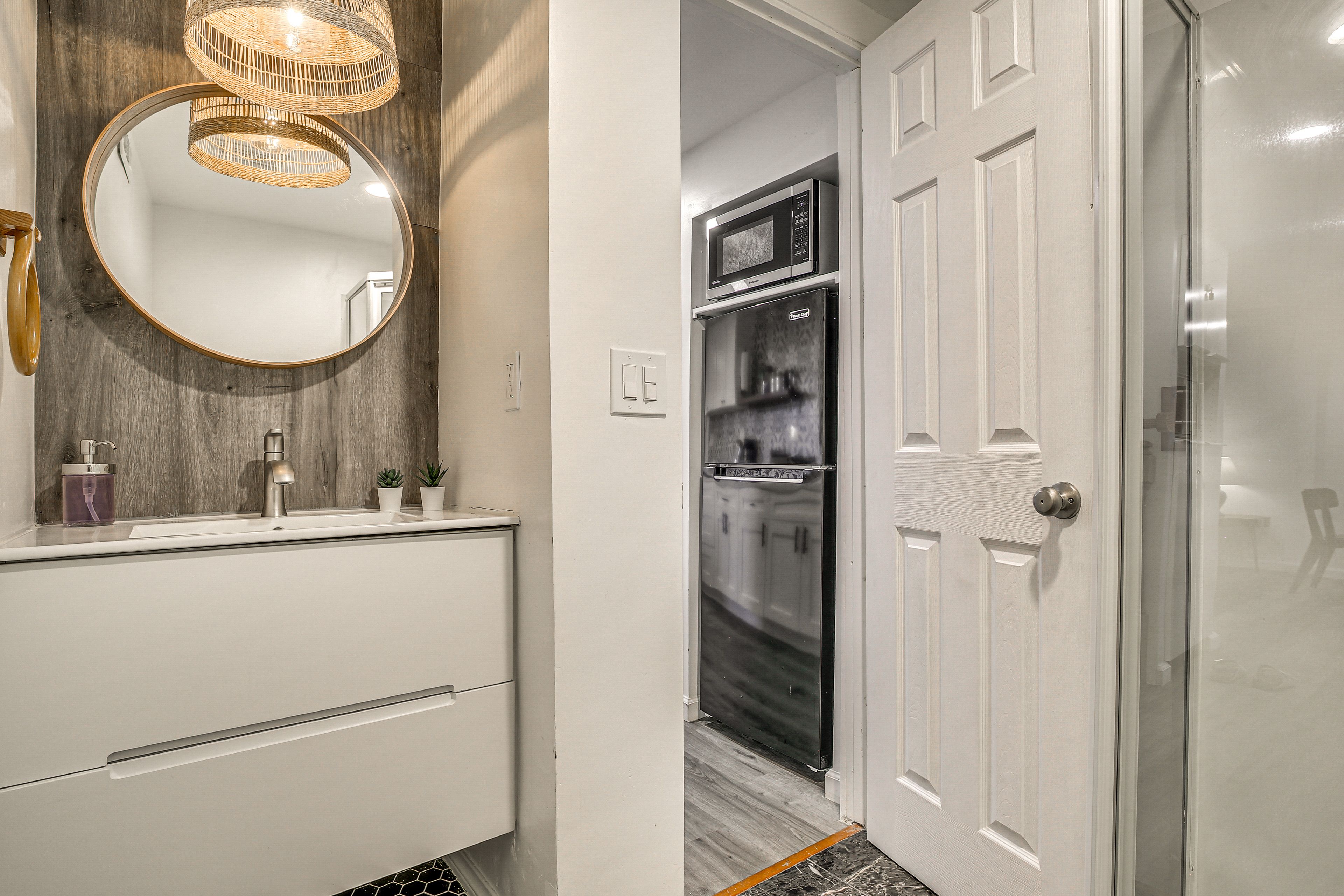 Full Bath | Main Level
