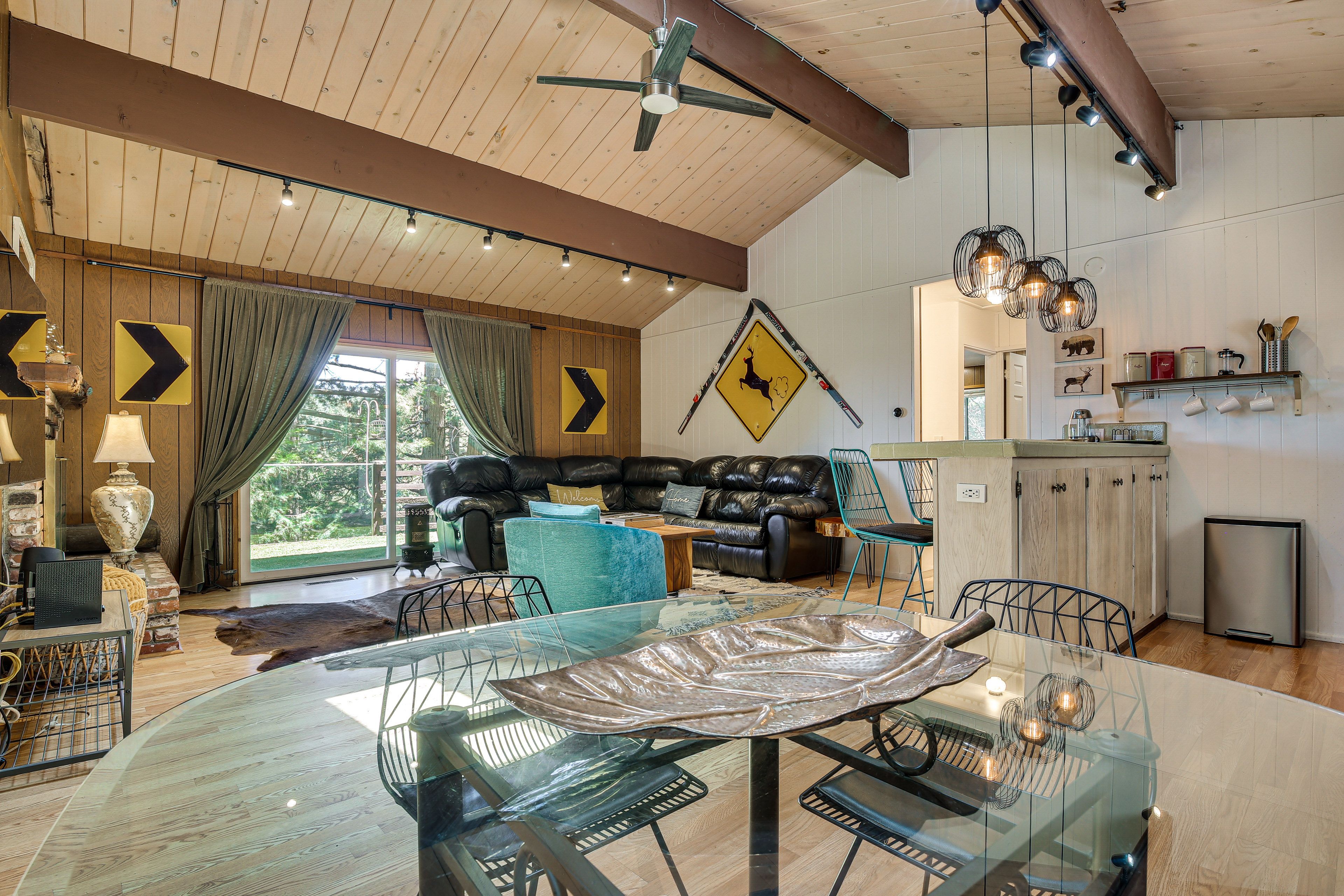Crestline Vacation Rental | 3BR | 2BA | 1,200 Sq Ft