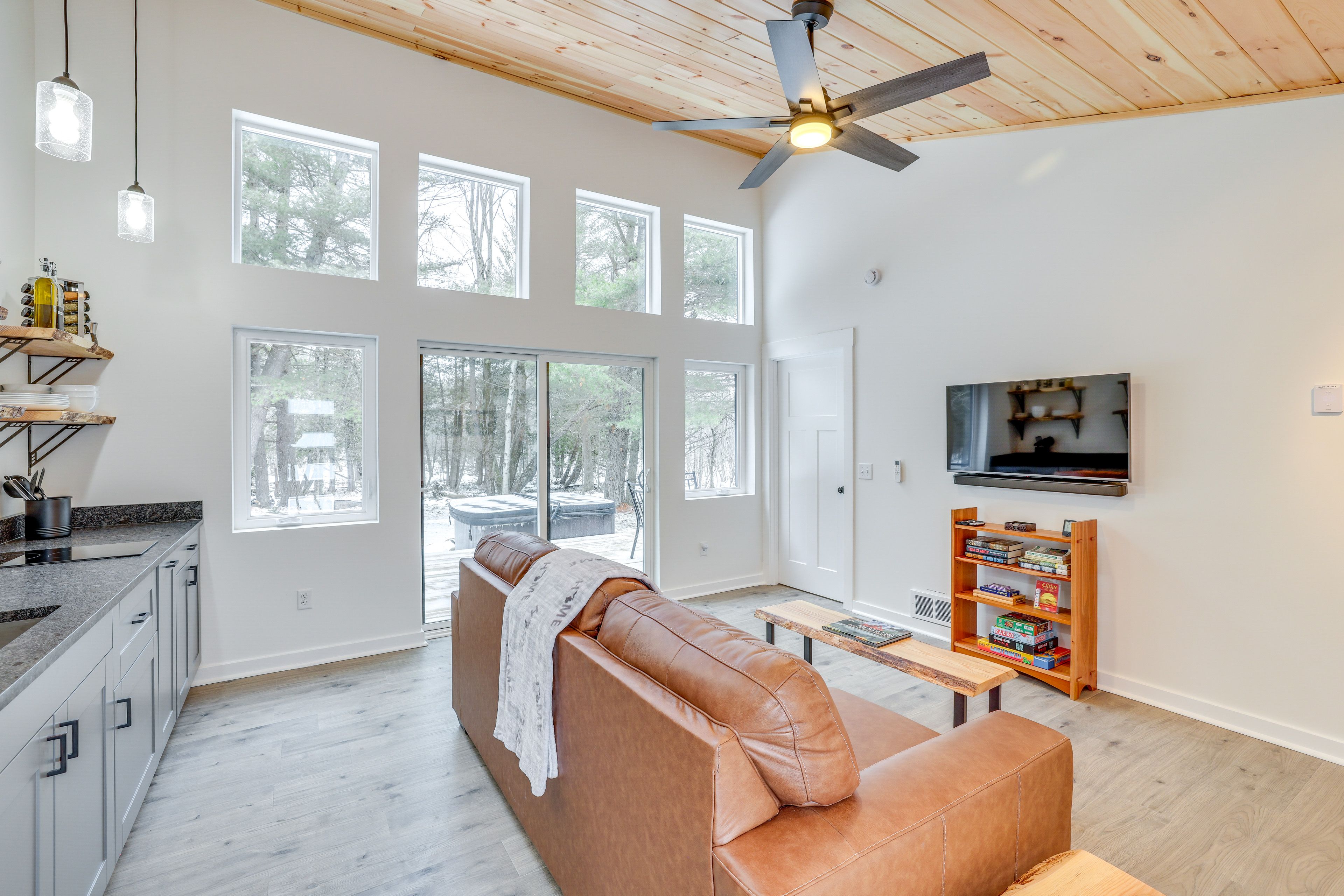 Creekview Comfort Cabin | Living Room | Queen Sleeper Sofa