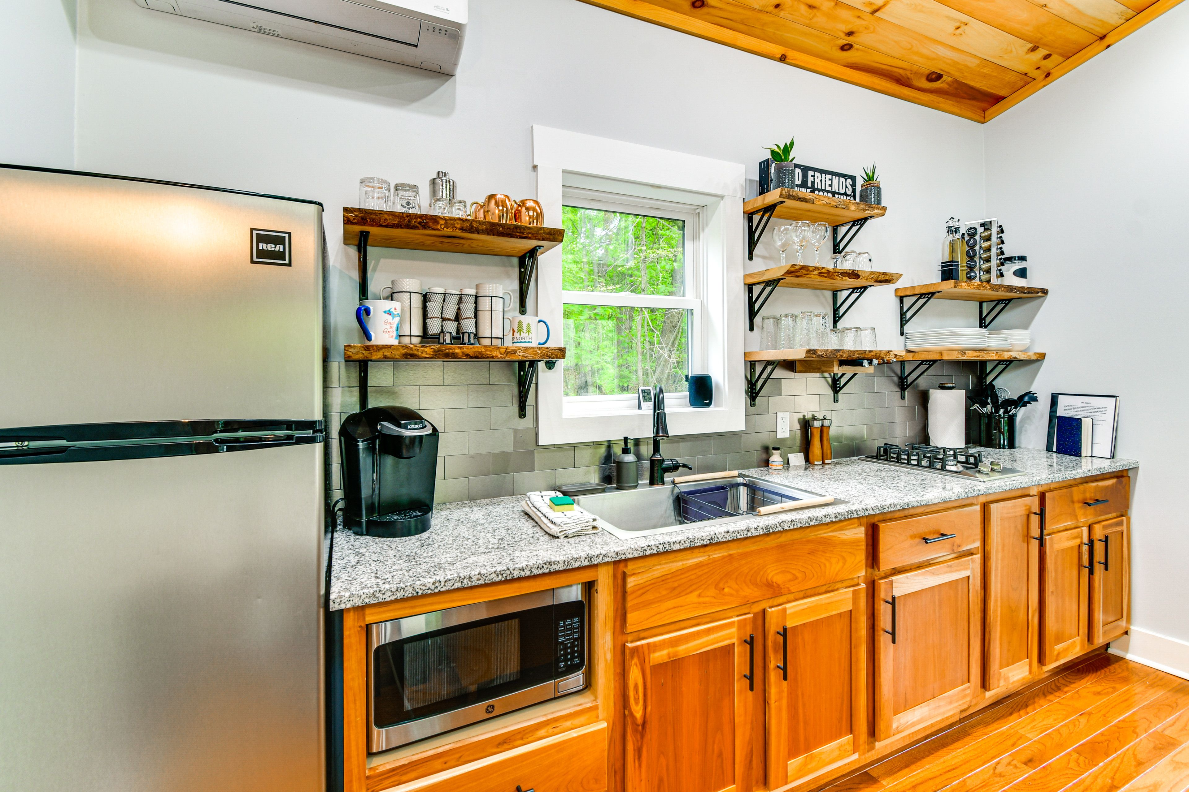 Kitchenette
