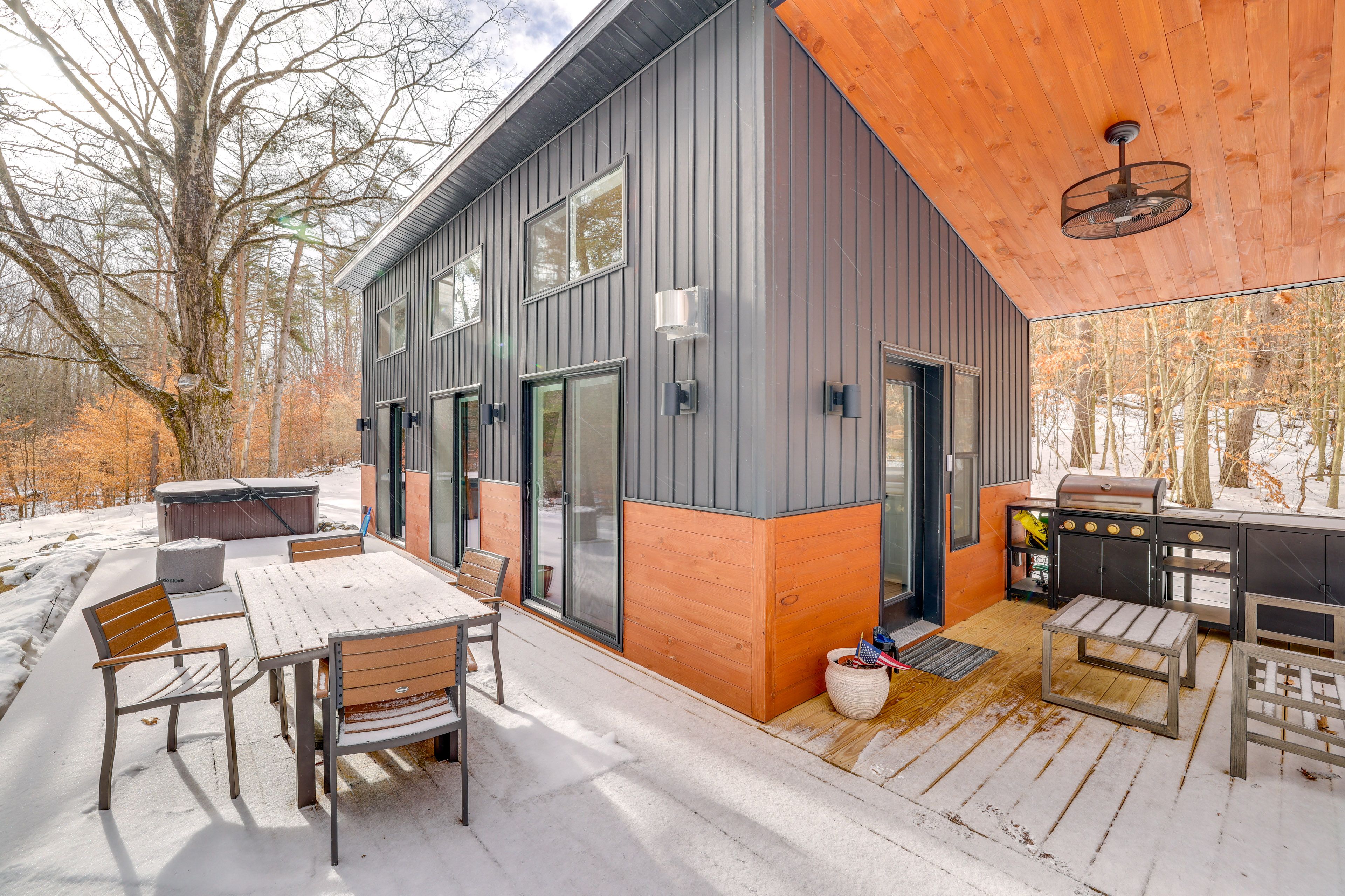 Wooded Comfort Cabin Exterior | Gravel Driveway (3 Vehicles)