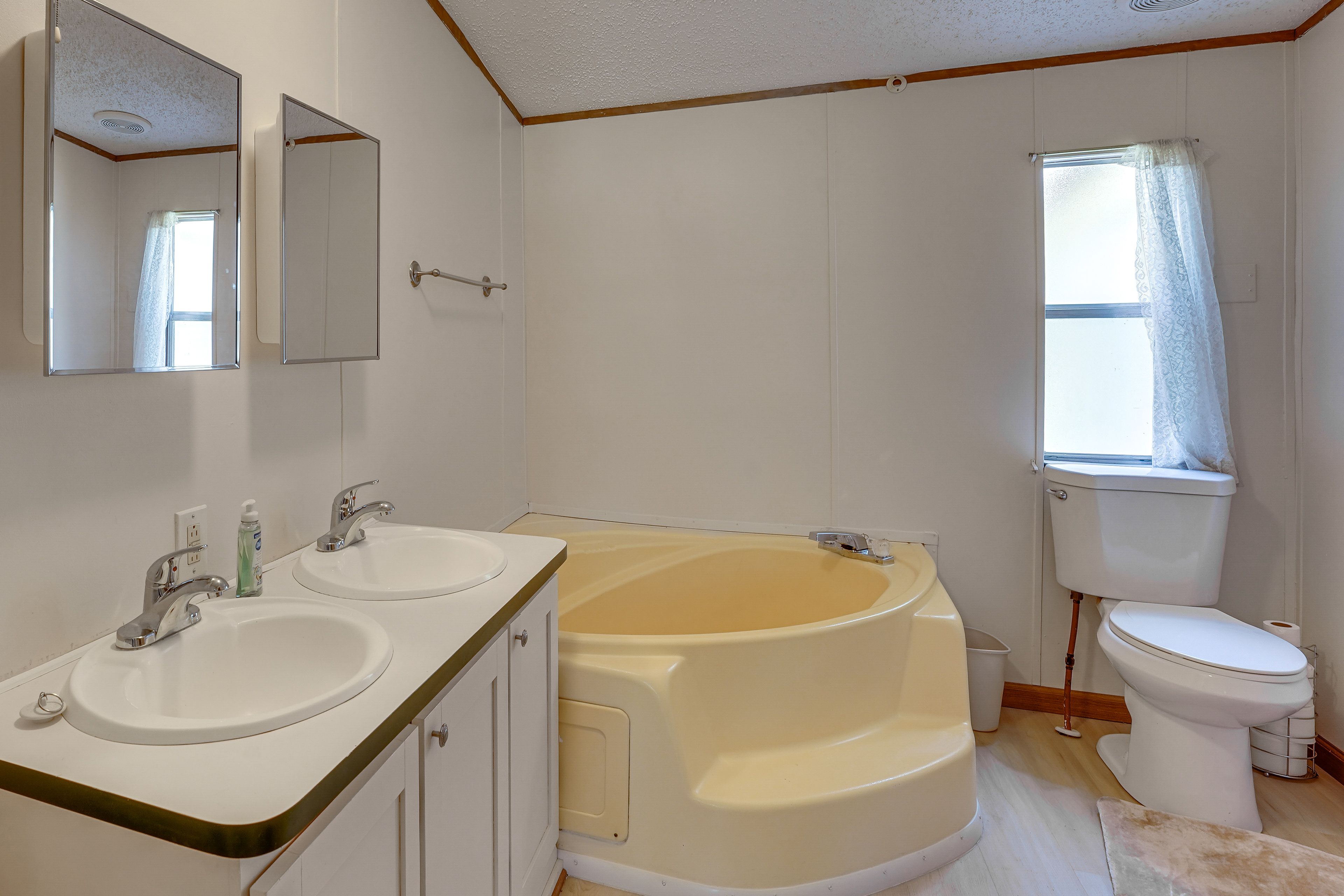 Bathroom | Shower
