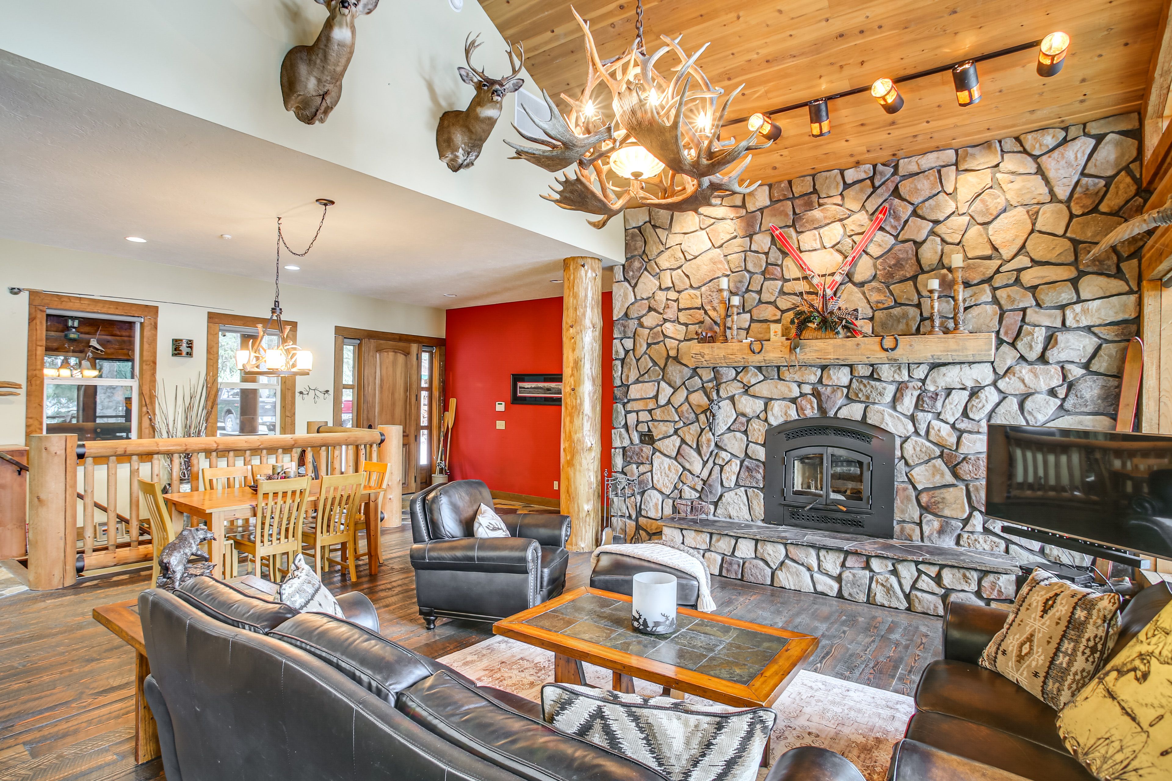 Living Room | Main Level