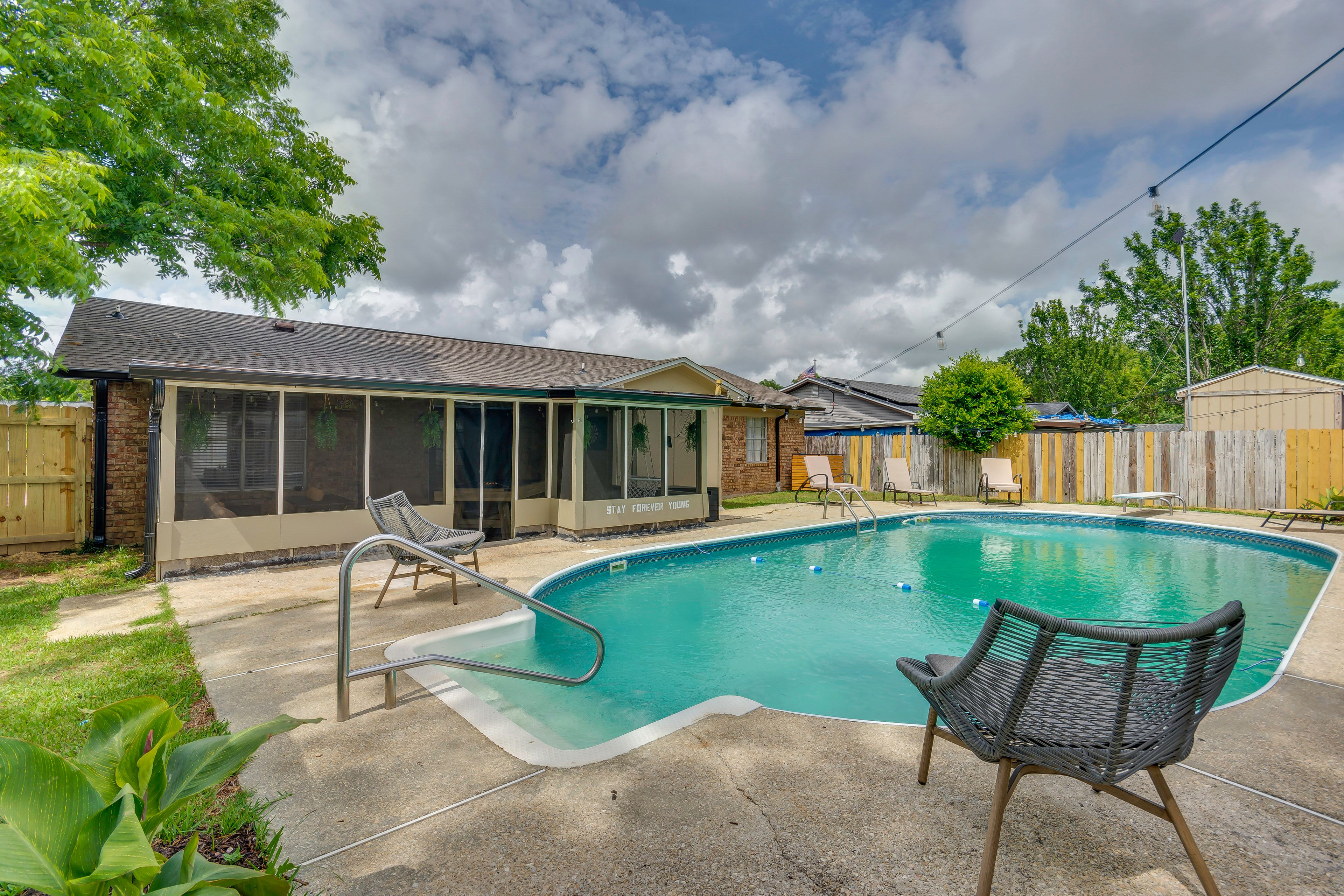Pensacola Vacation Rental | 4BR | 2BA | 1,475 Sq Ft