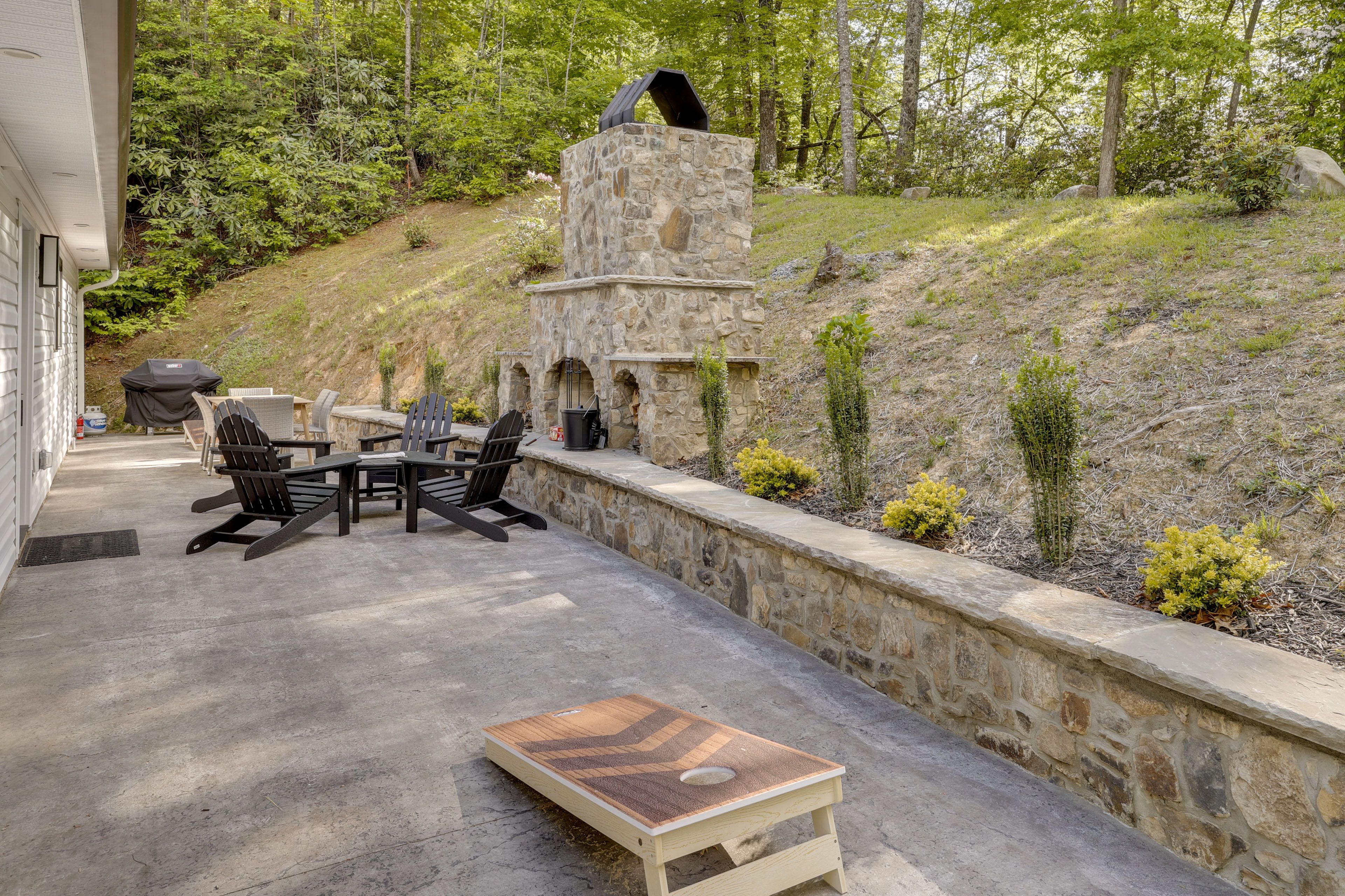 Patio | Wood-Burning Fireplace | Dining Area | Gas Grill | Cornhole
