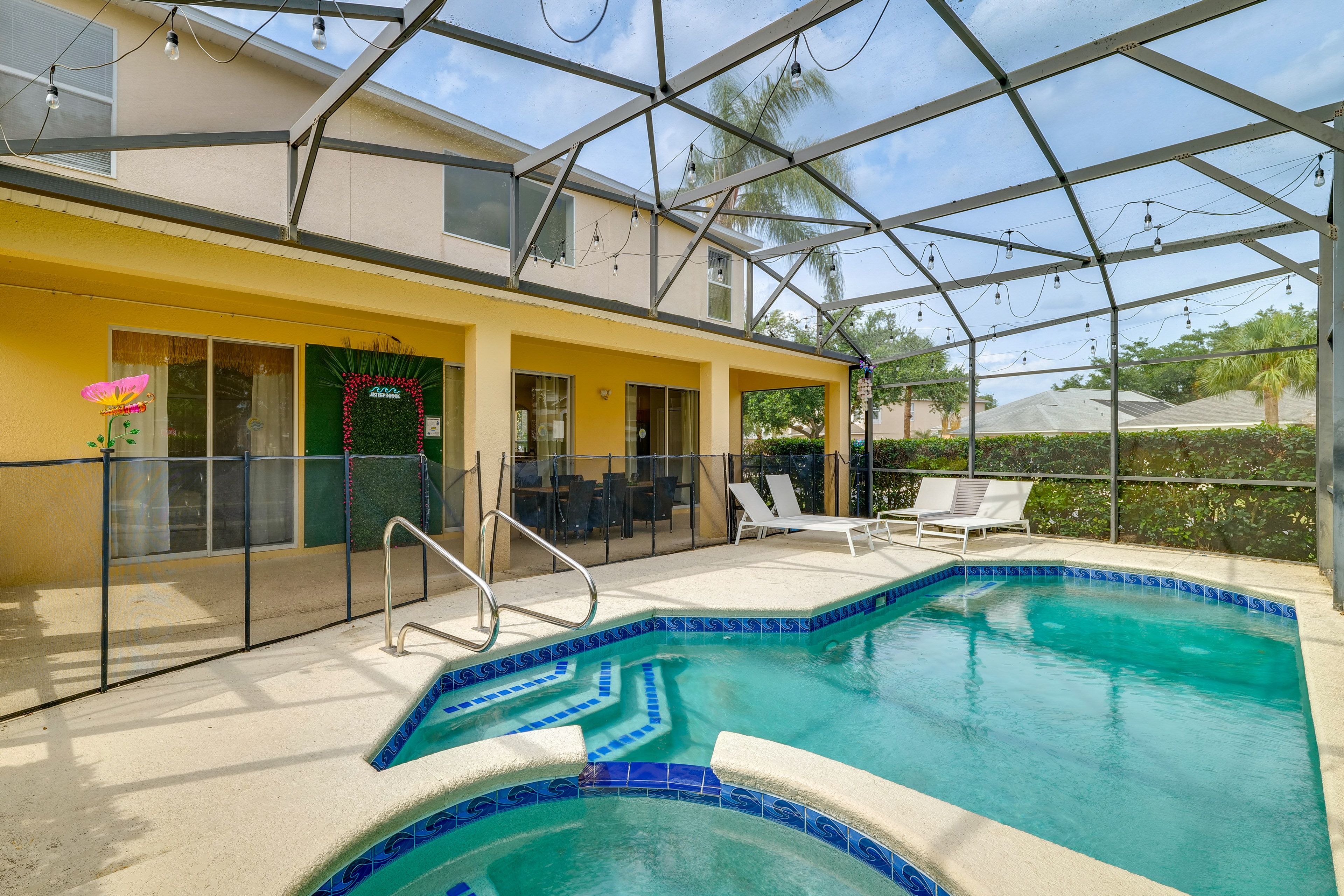 Kissimmee Vacation Rental | 7BR | 5.5BA | 2,800 Sq Ft | Step-Free Entry