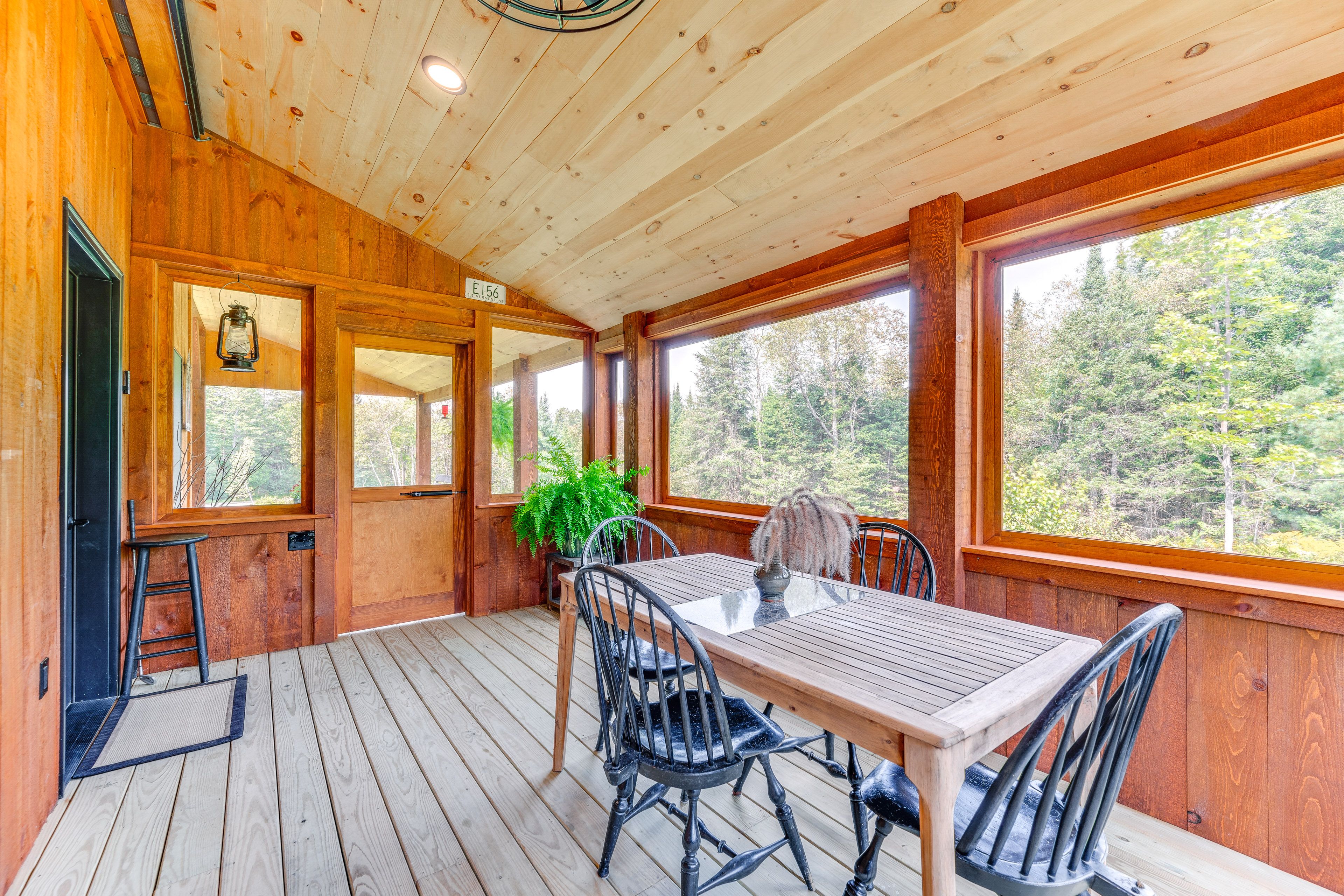 Sunset House | Screened-In Deck