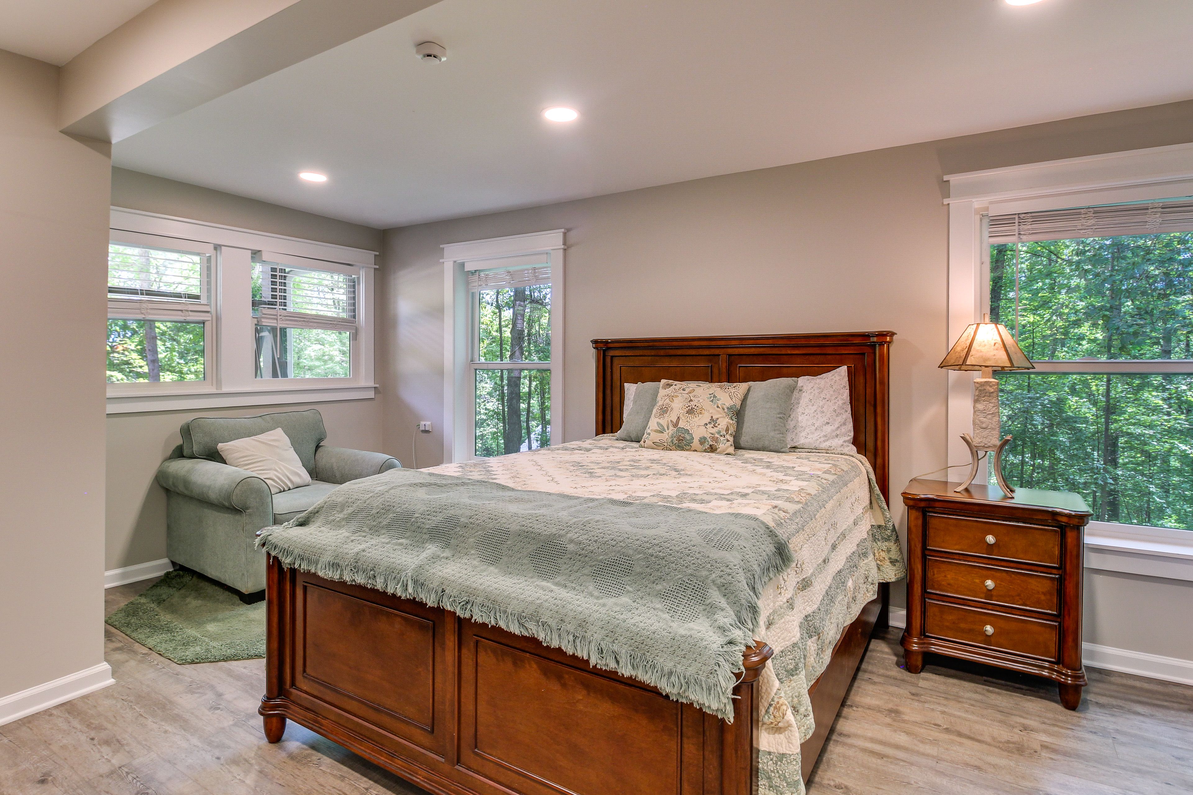Bedroom 2 | Lower Level | Queen Bed