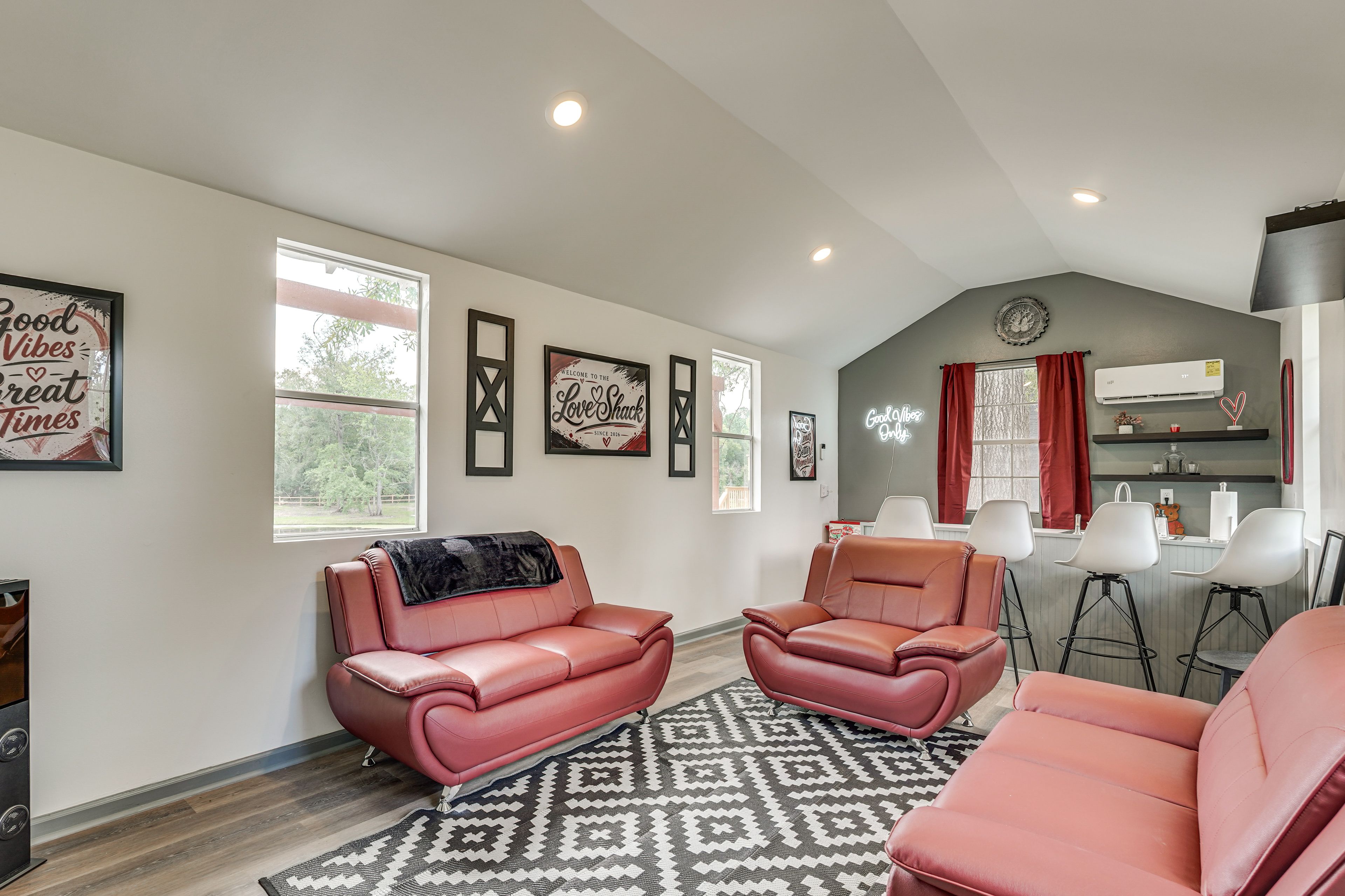 Love Shack | Smart TV | Main Level