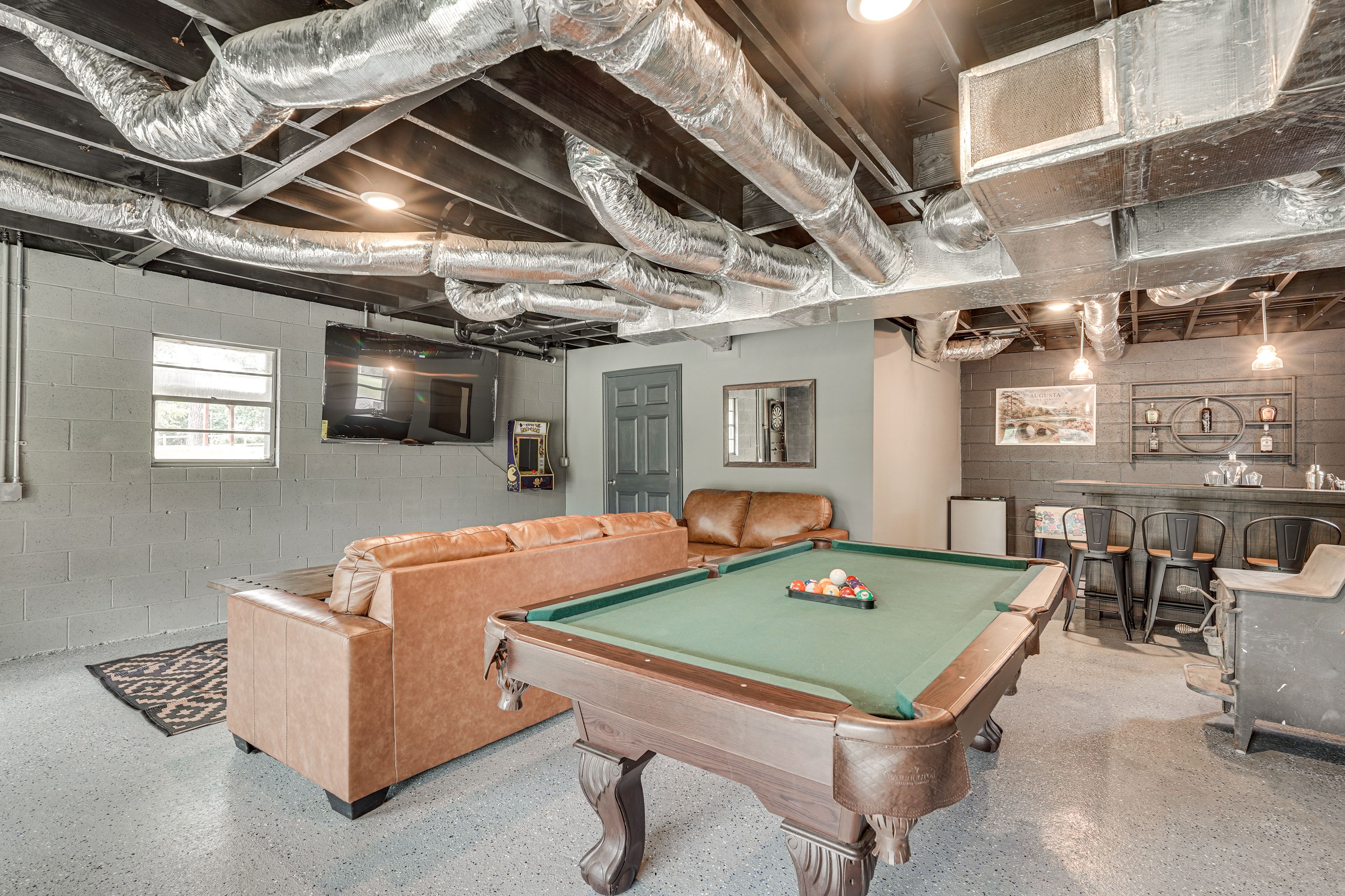 Game Room | Sauna | Bar | Queen Sleeper Sofa | Lower Level