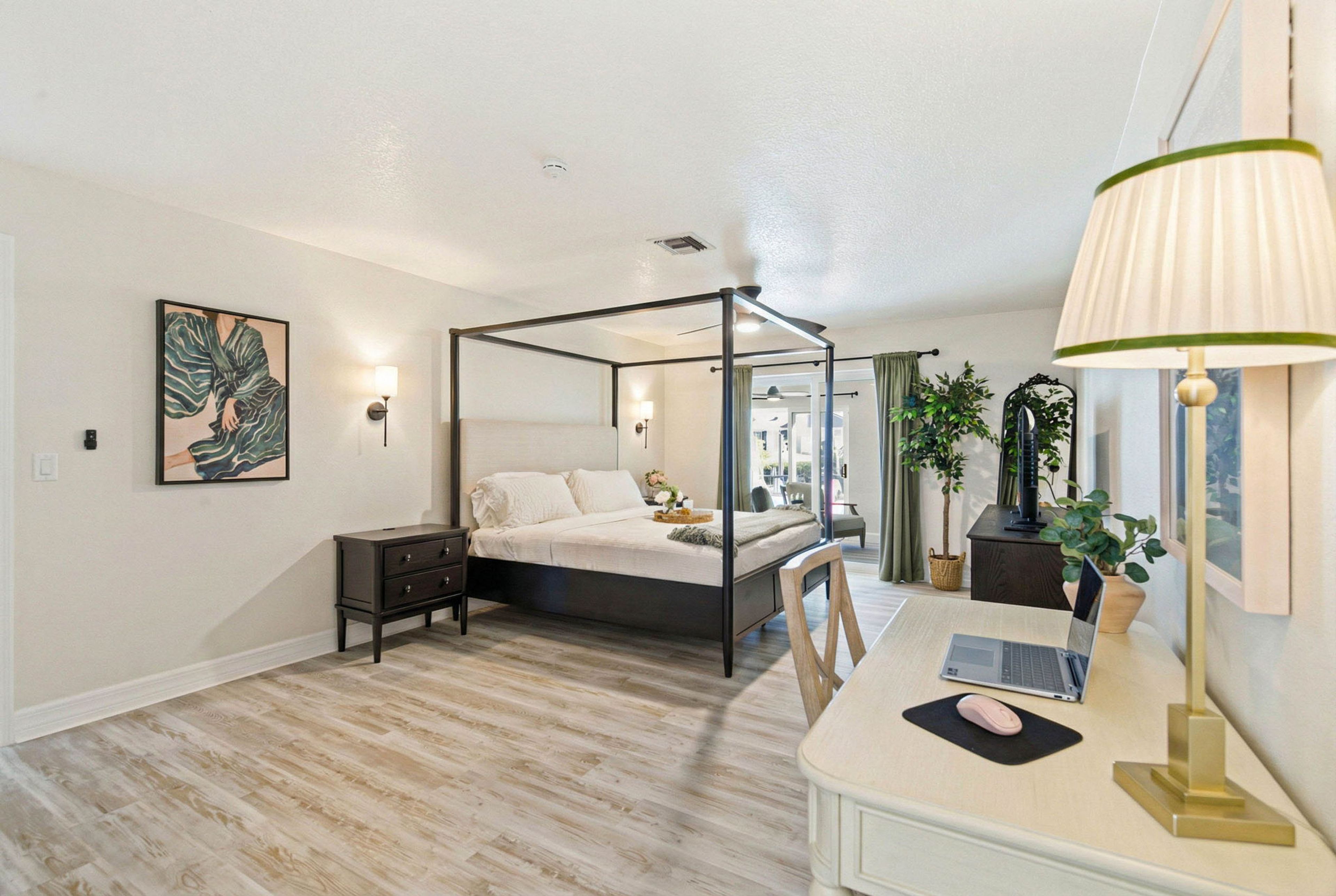 Bedroom 1 | King Bed | Smart TV