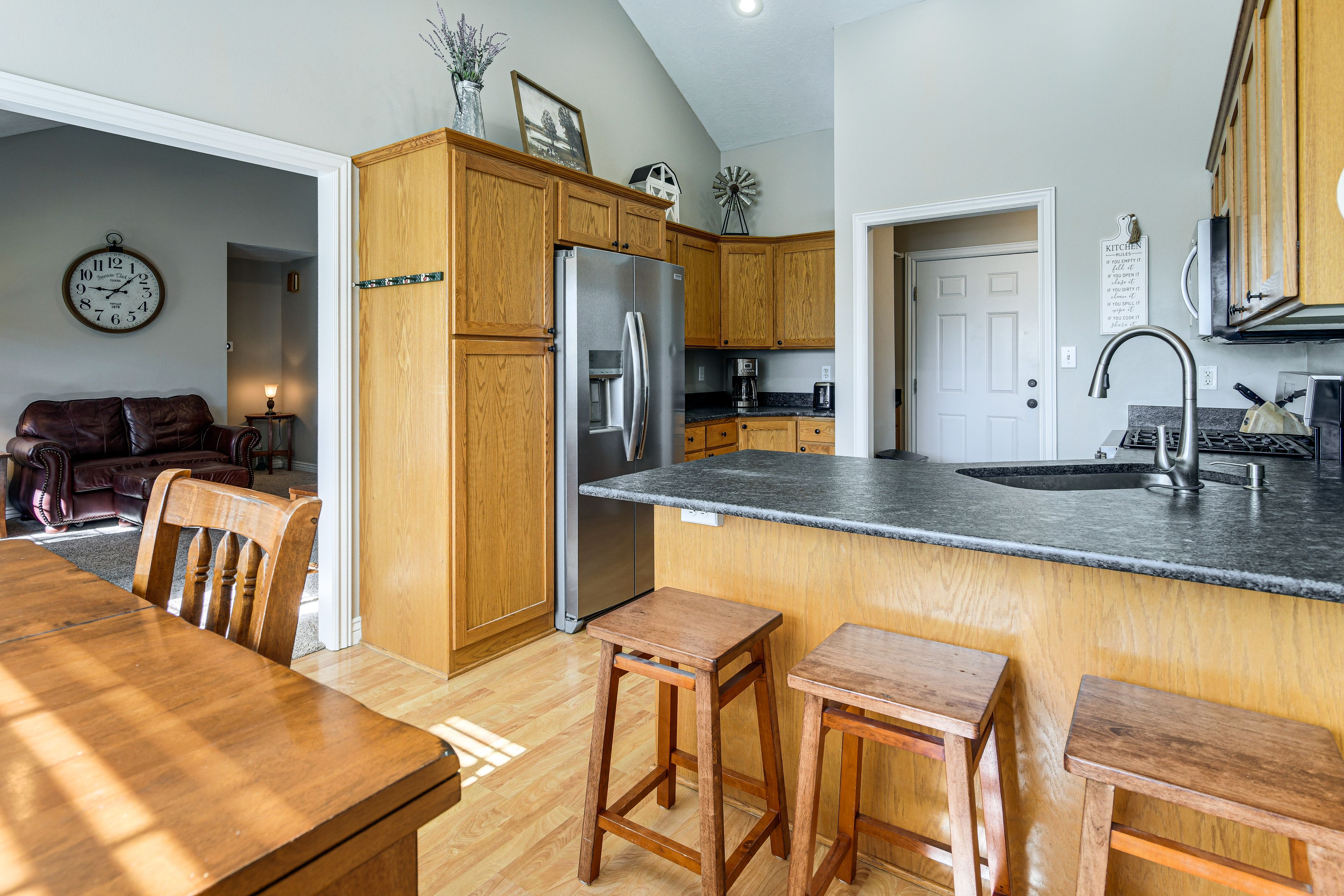 Kitchen & Dining Area | Main Level