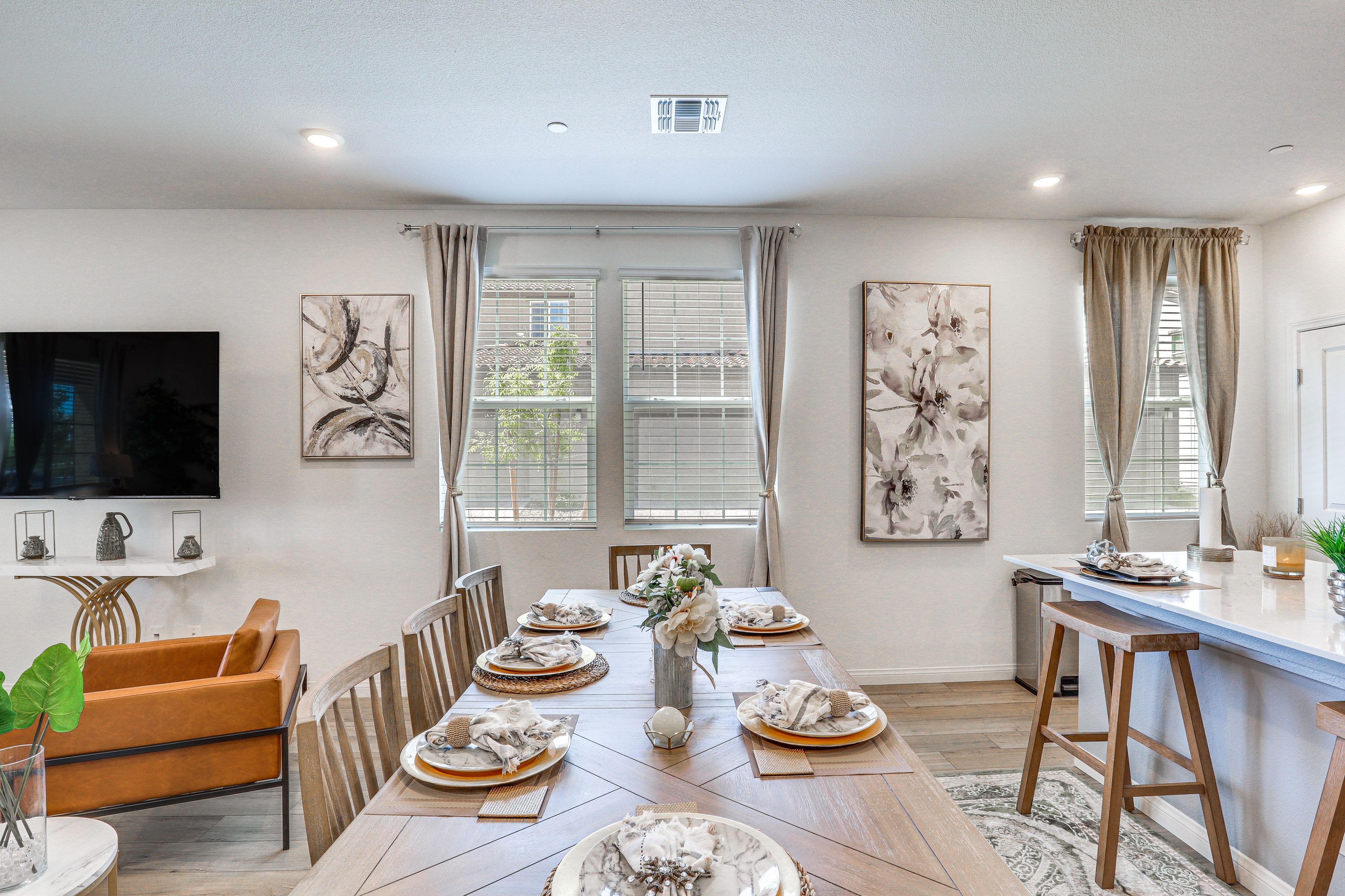 Dining Area | 1st Floor