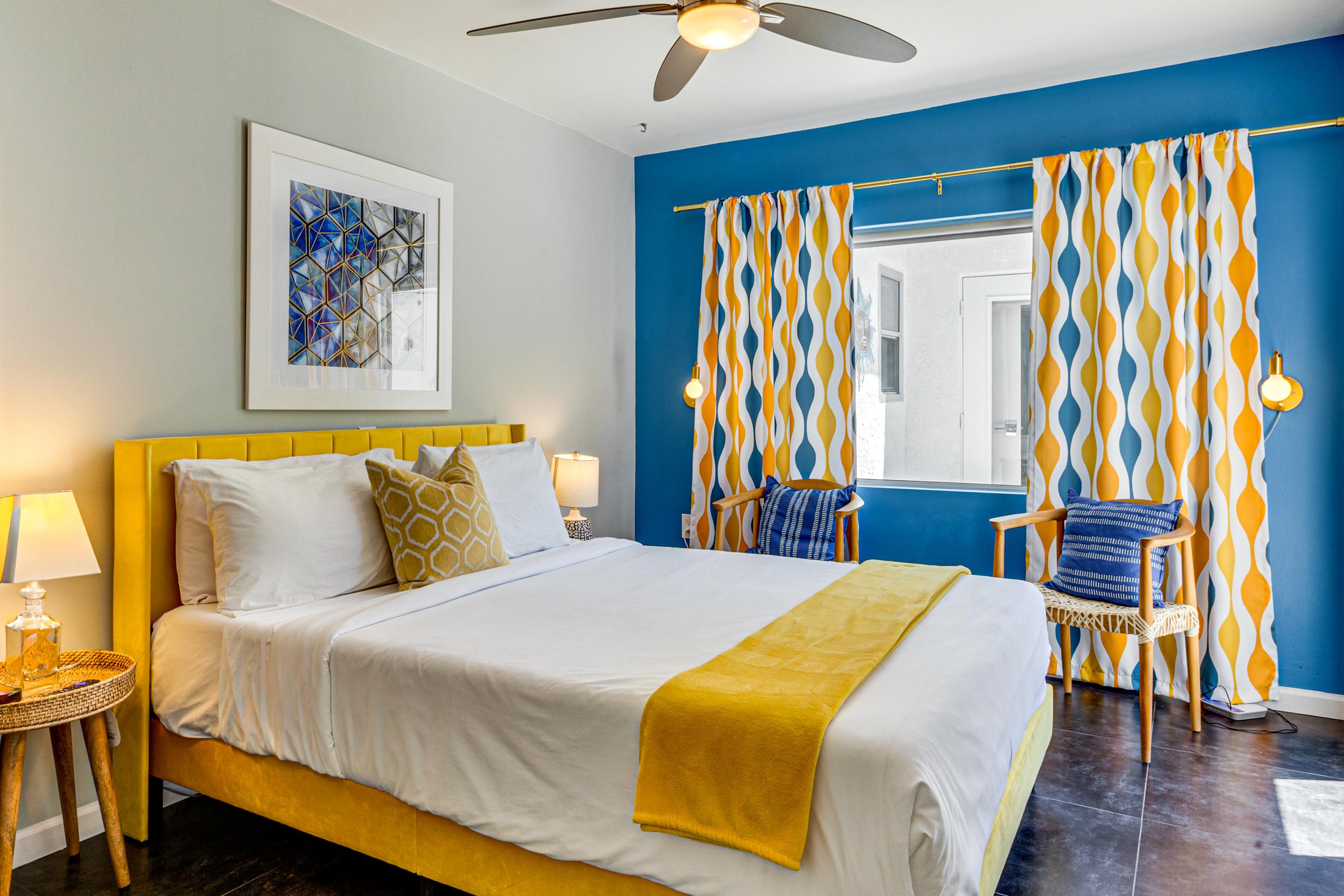 Bedroom 4 | Queen Bed