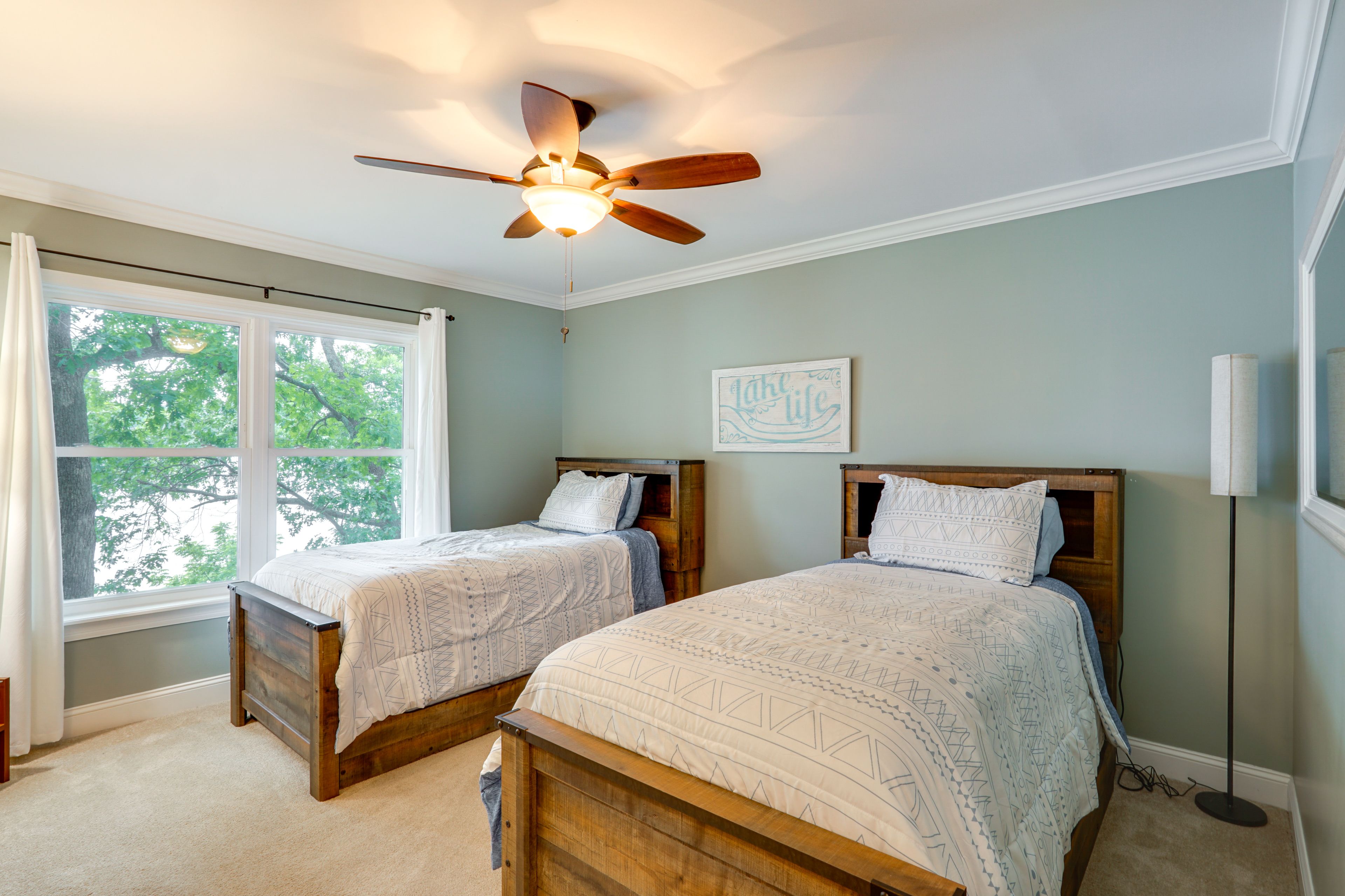 Bedroom 2 | 2 Twin Beds | Main Level