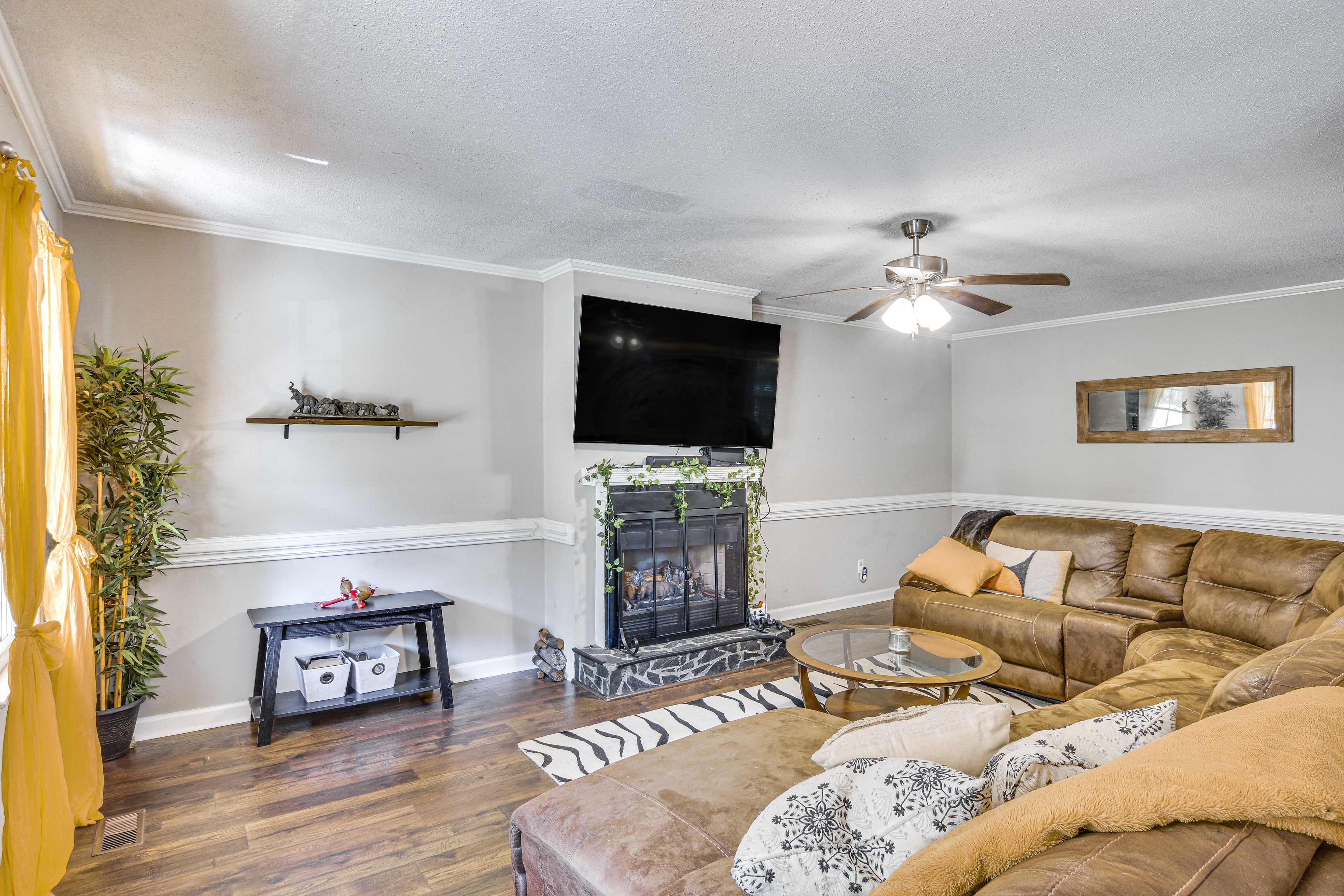 Living Room | 1st Floor