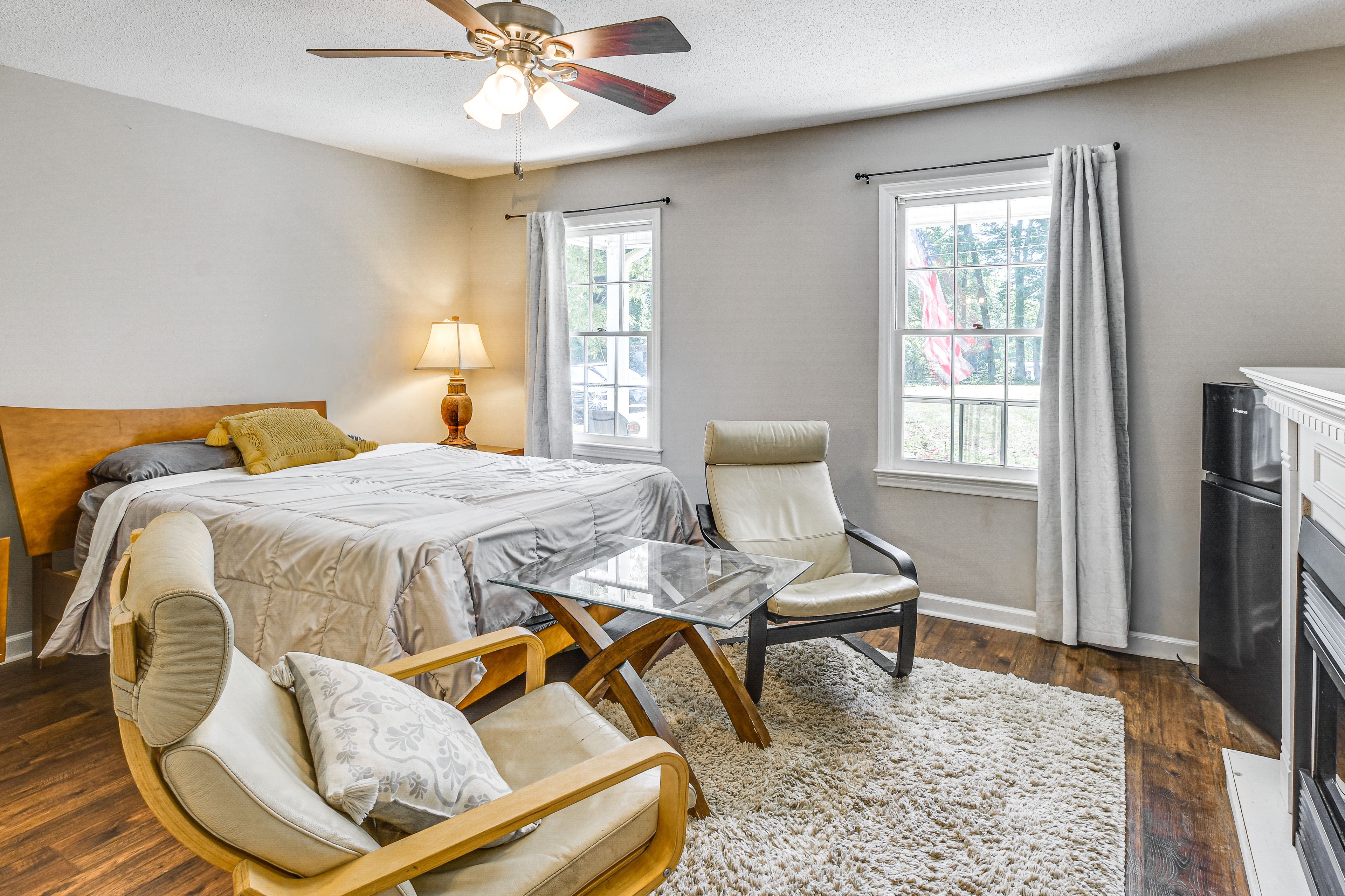 Bedroom 1 | 1st Floor | Queen Bed