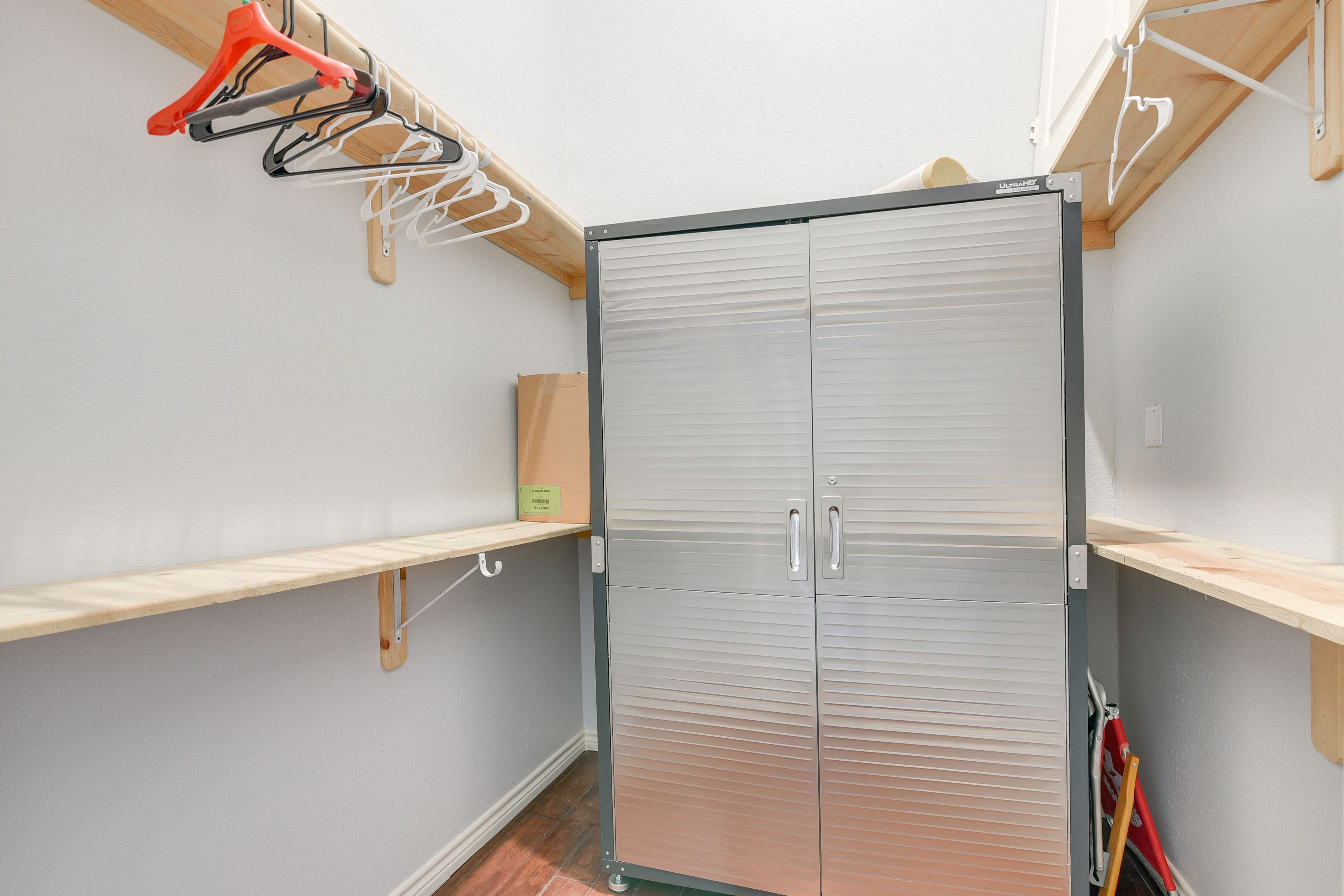 Walk-In Closet | Access via Bedroom