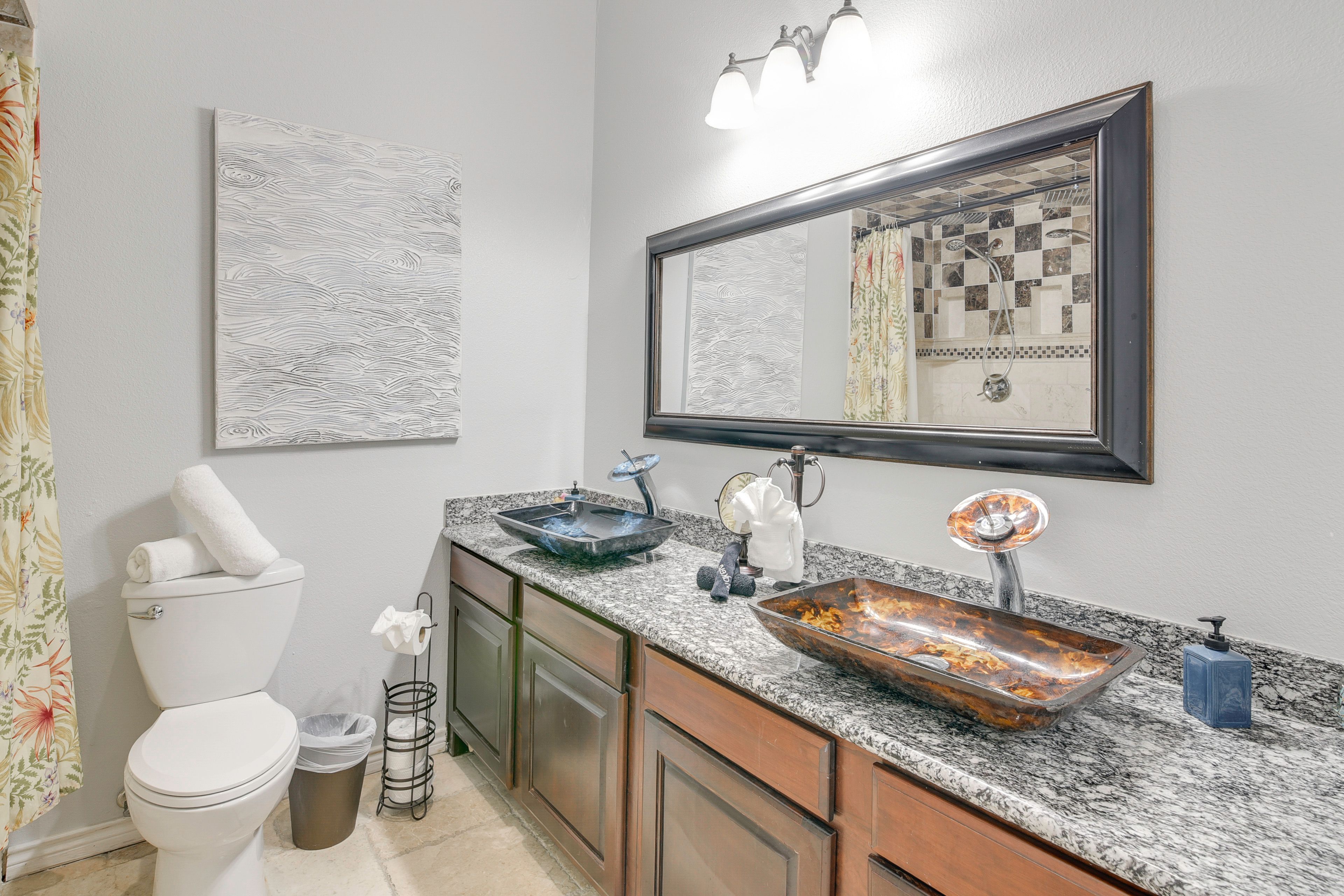 Full Bathroom