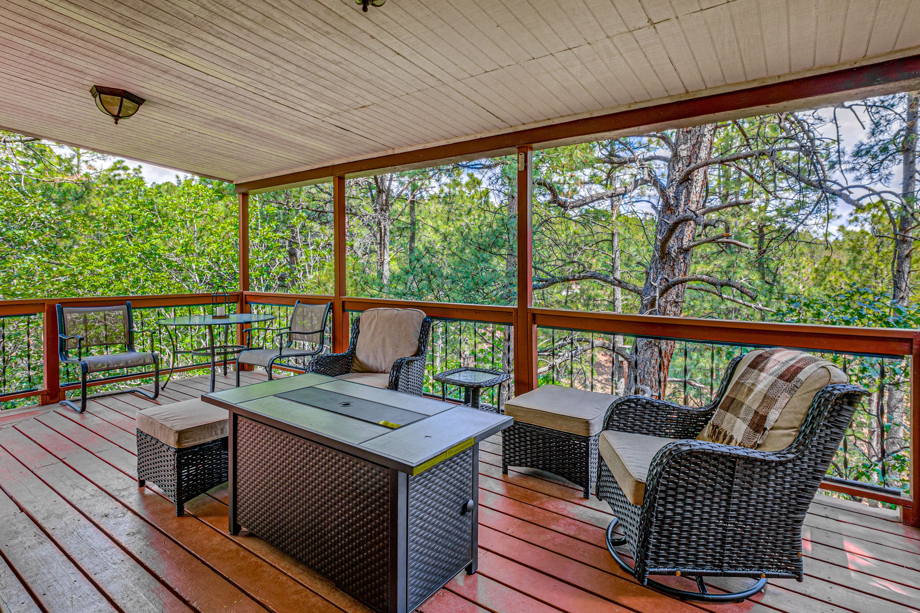 Alto Vacation Rental | 5BR | 3.5BA | 2,260 Sq Ft | Stairs Required
